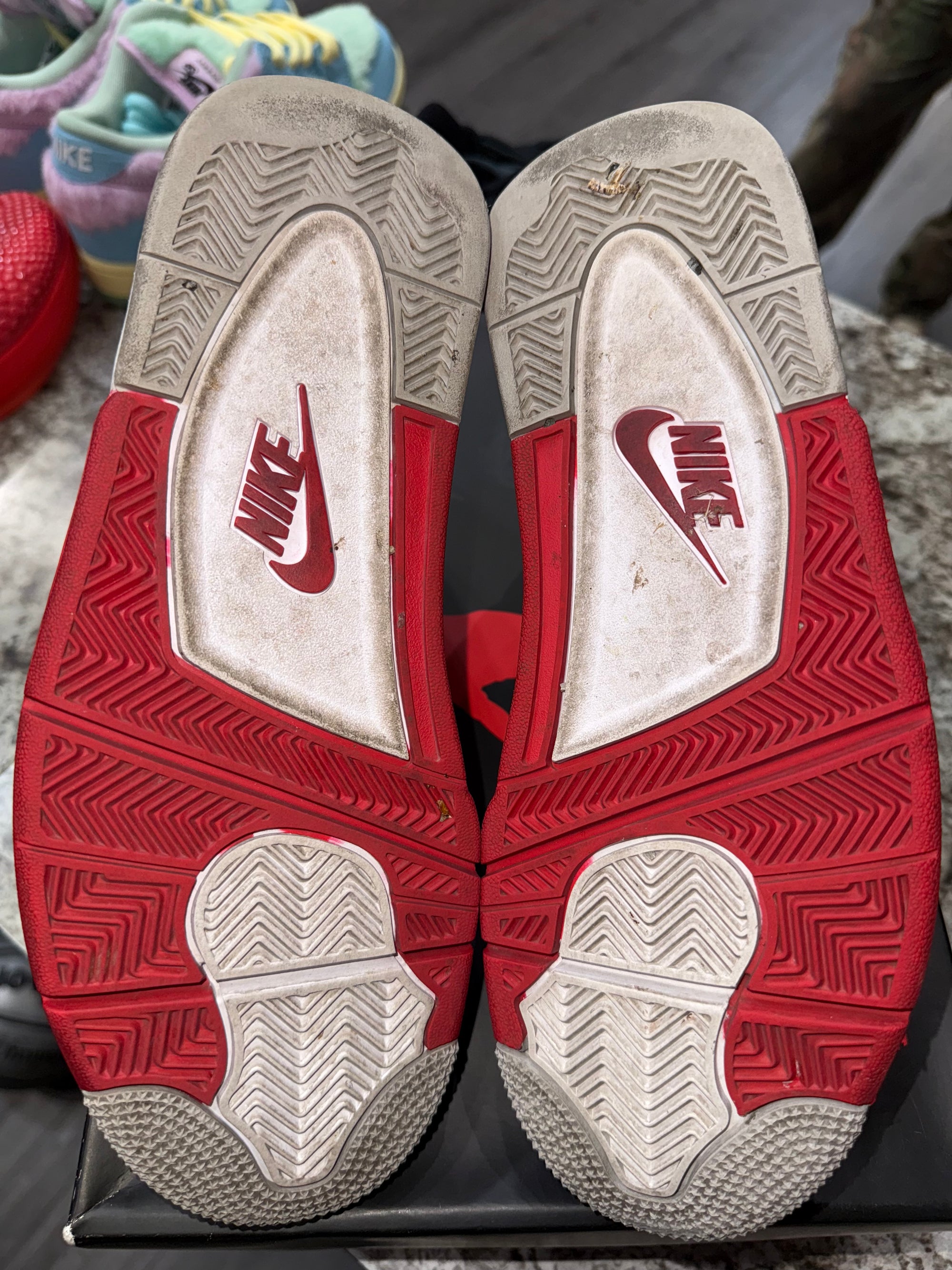 Jordan 4 Retro Fire Red (2020)