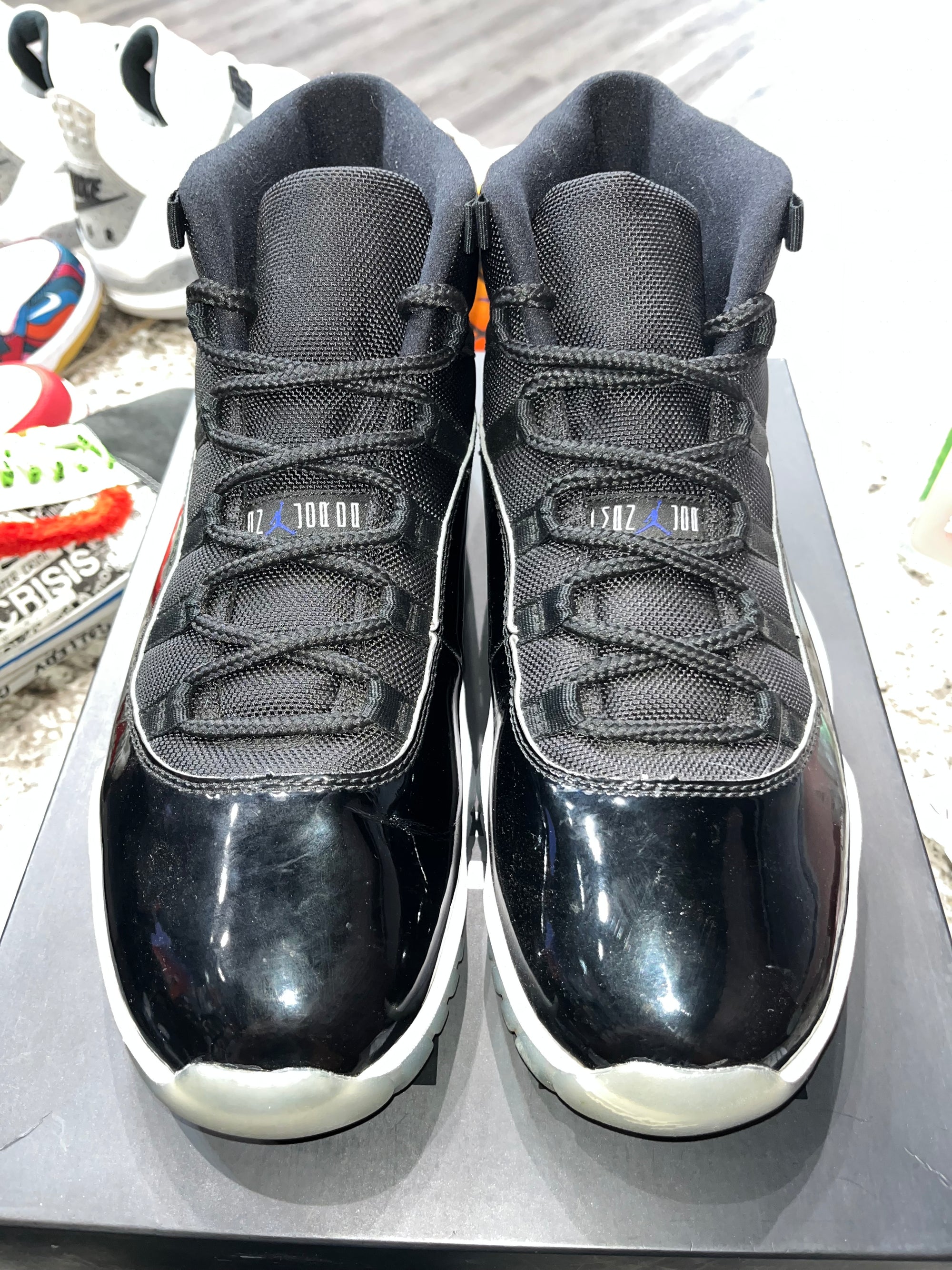 Jordan 11 Retro Space Jam (2016)