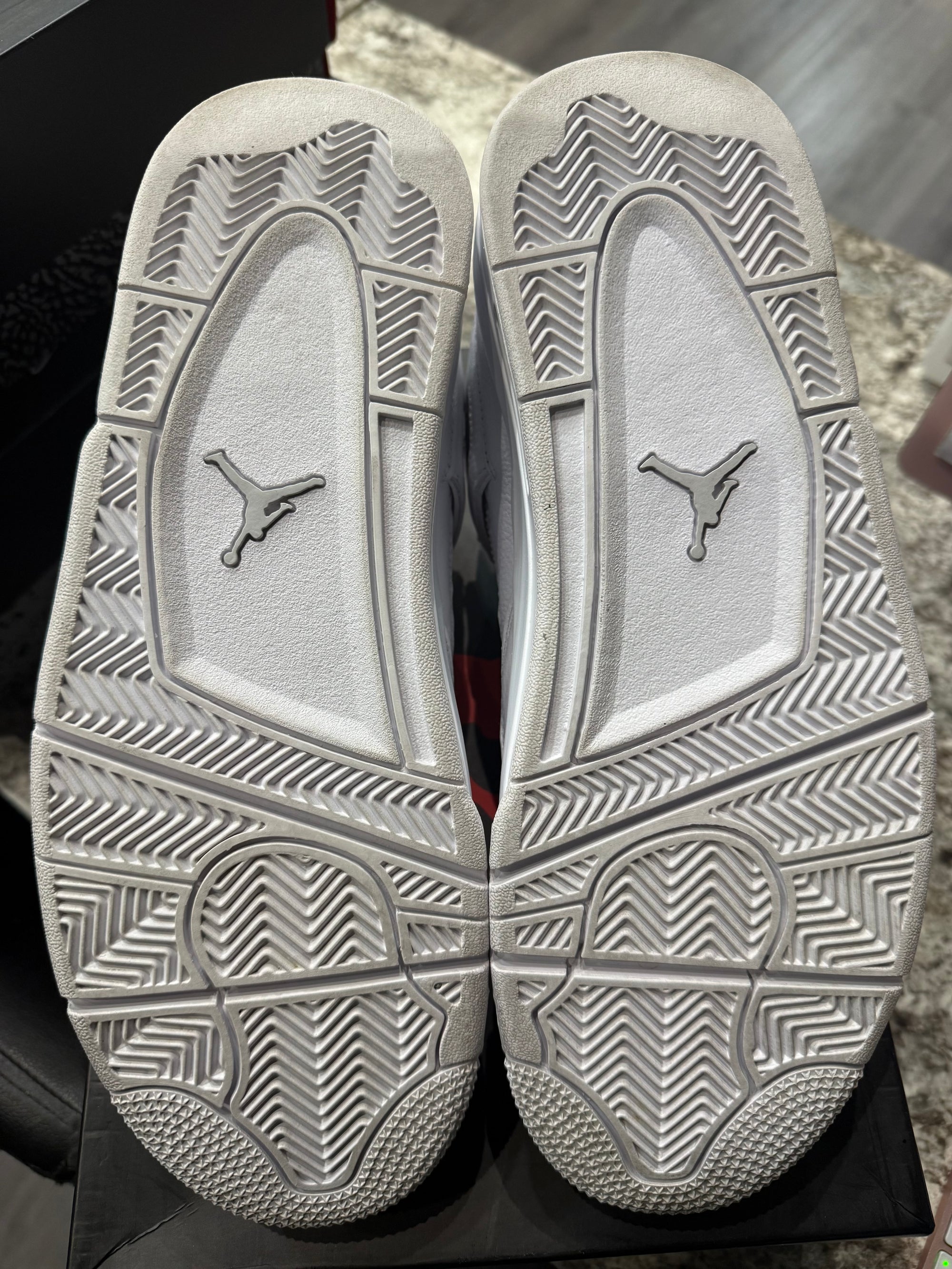 Jordan 4 Retro Pure Money (2017) (YARD SALE)