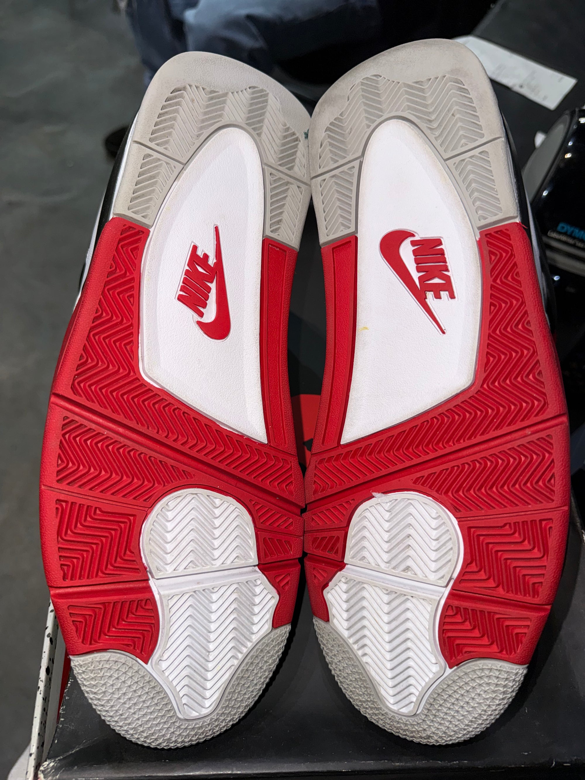 Jordan 4 Retro Fire Red (2020) (DAMAGED BOX)