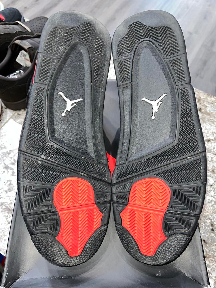 Jordan 4 Retro Red Thunder