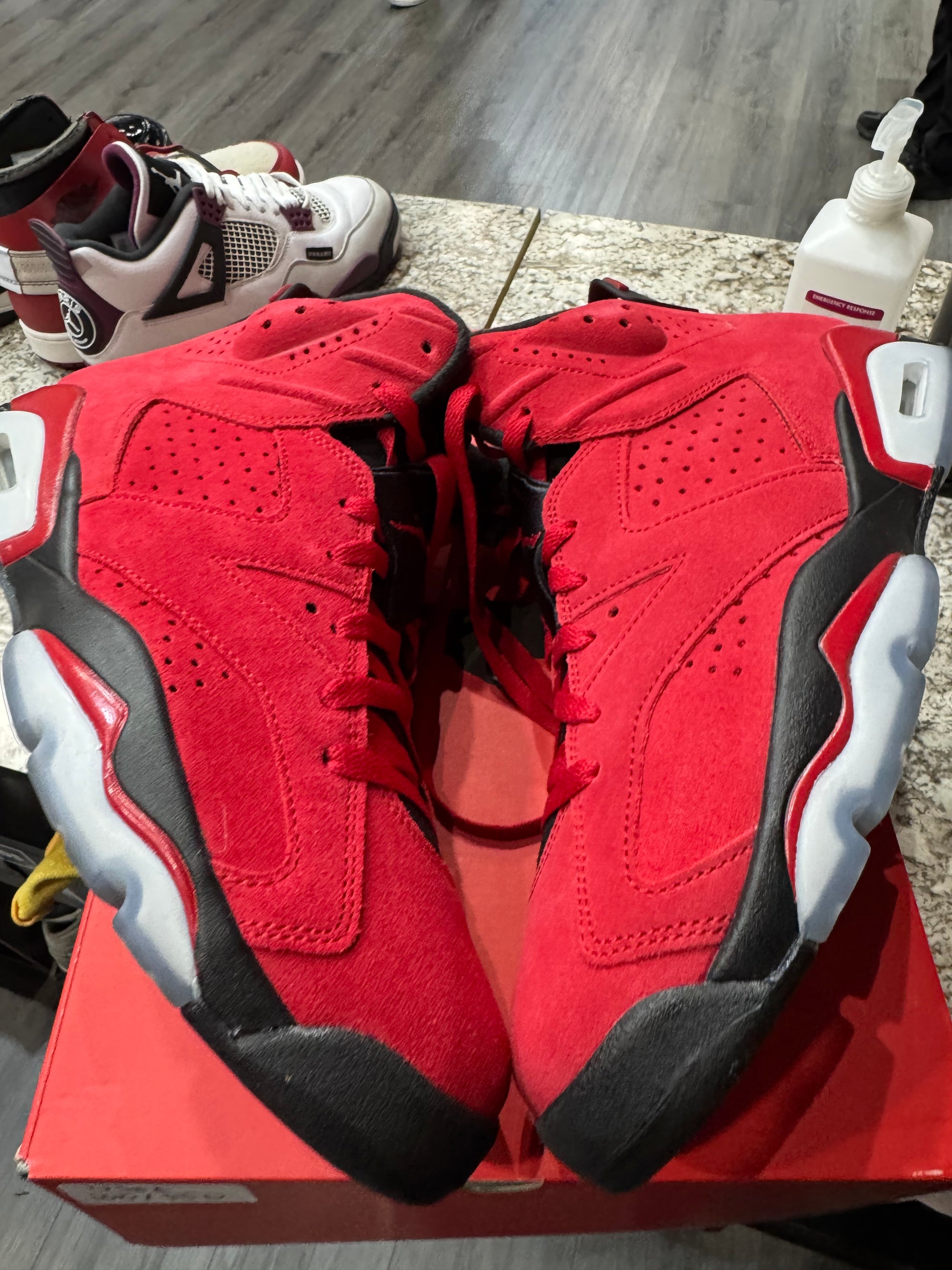 Jordan 6 Retro Toro Bravo