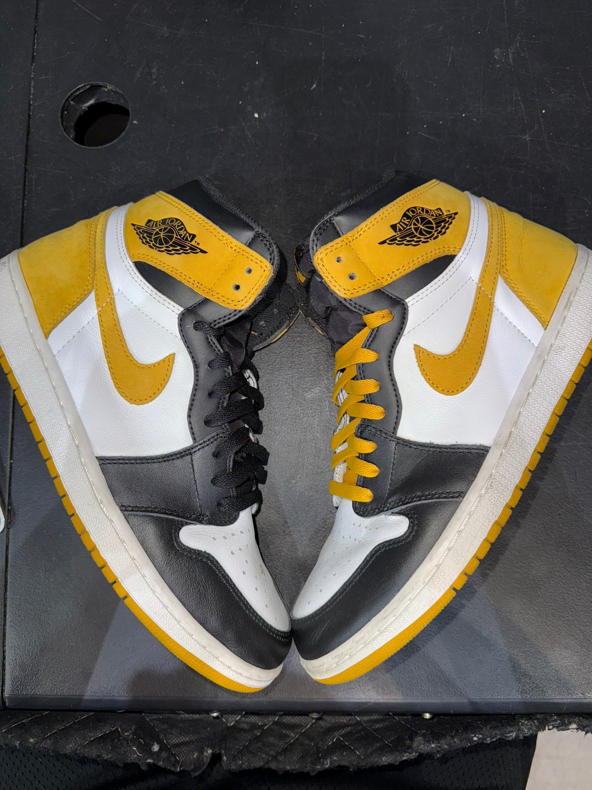 Jordan 1 Retro High Yellow Ochre