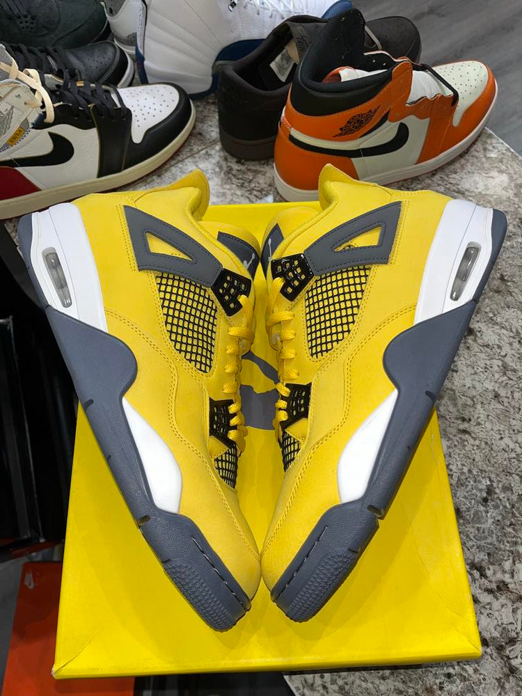 Jordan 4 Retro Lightning (2021)