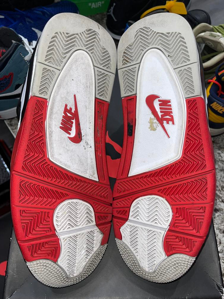 Jordan 4 Retro Fire Red (2020)