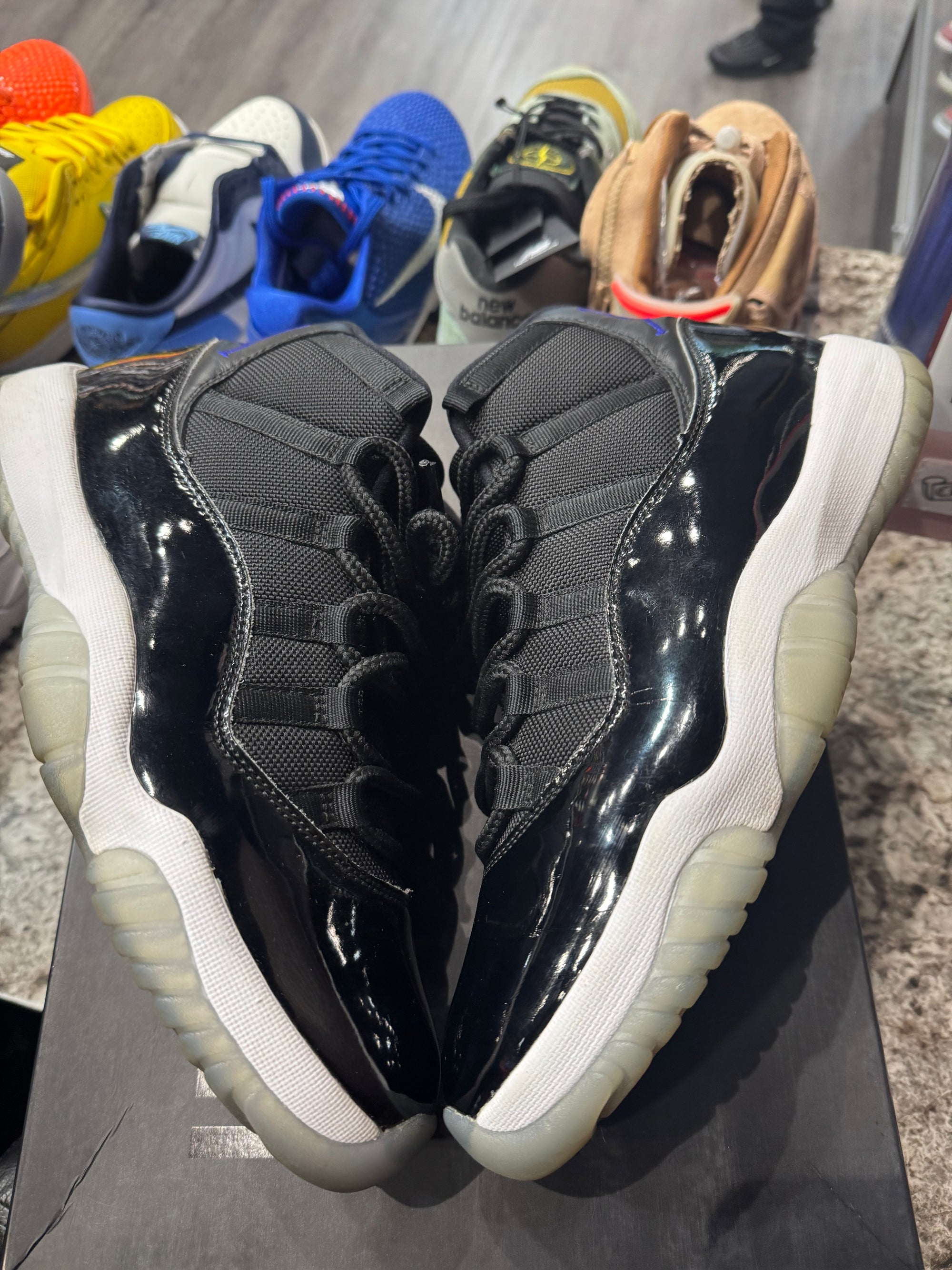 Jordan 11 Retro Space Jam (2016)