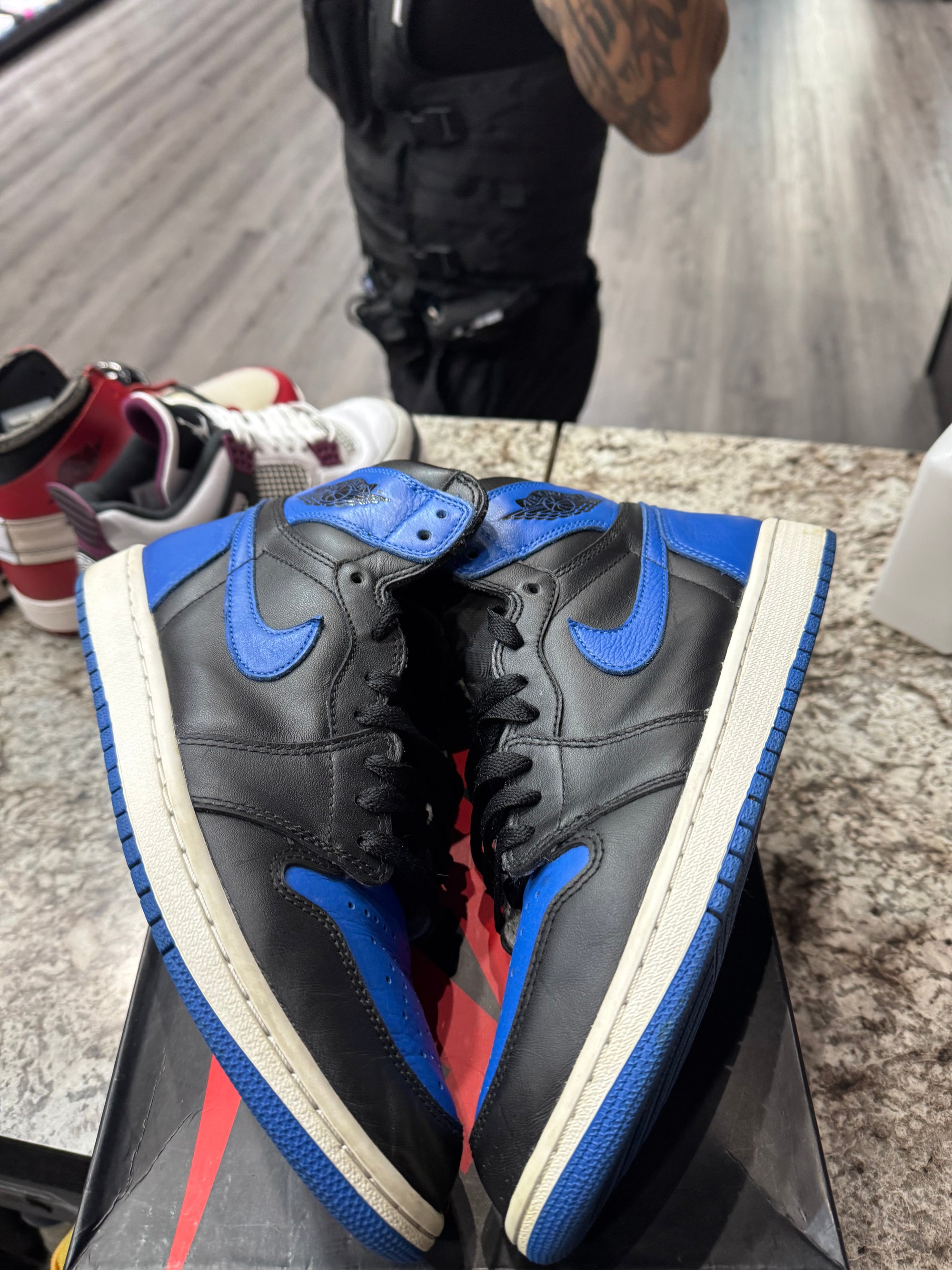 Jordan 1 Retro Royal (2017) (Damaged Box)
