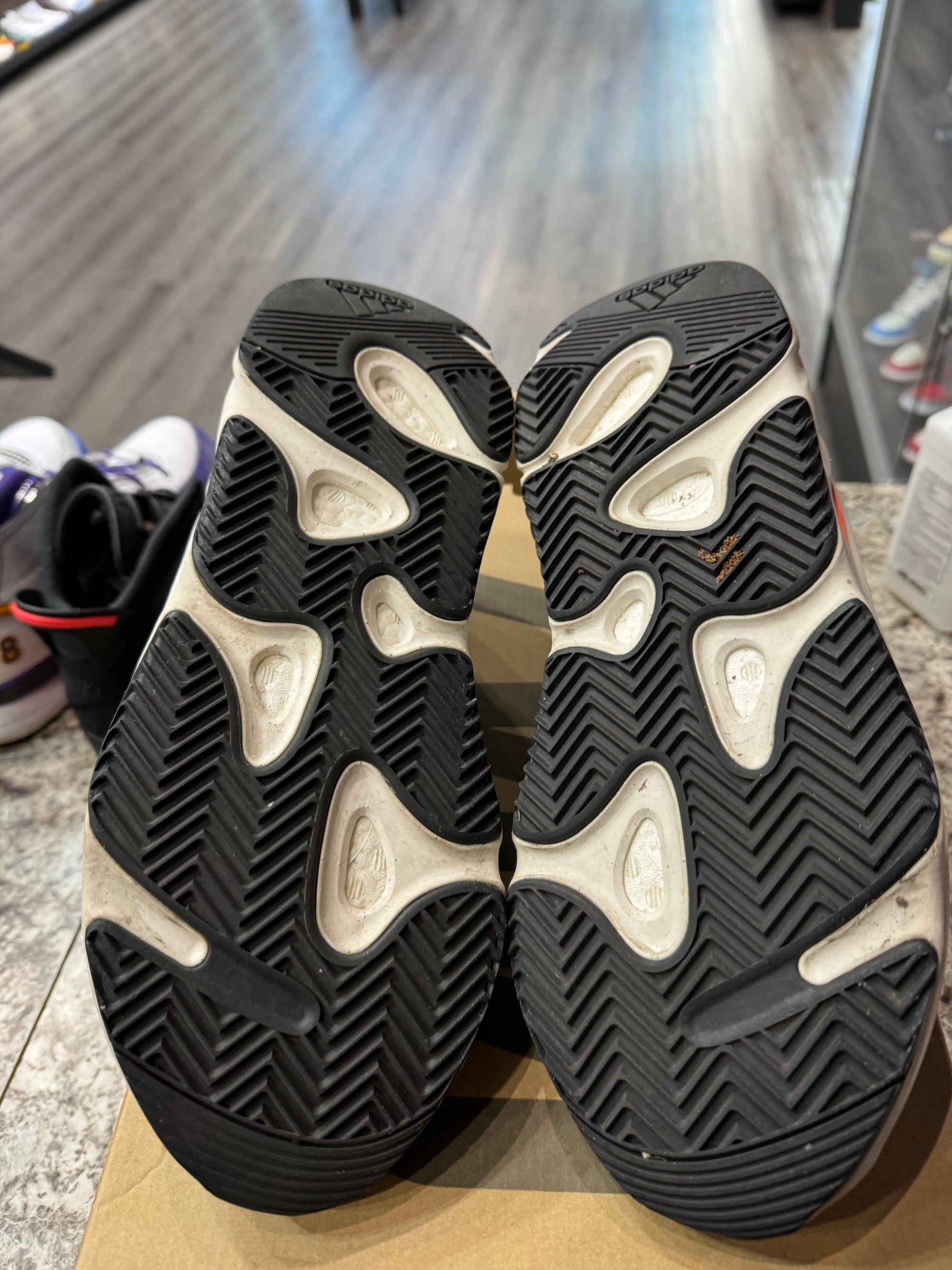 adidas Yeezy Boost 700 Wave Runner