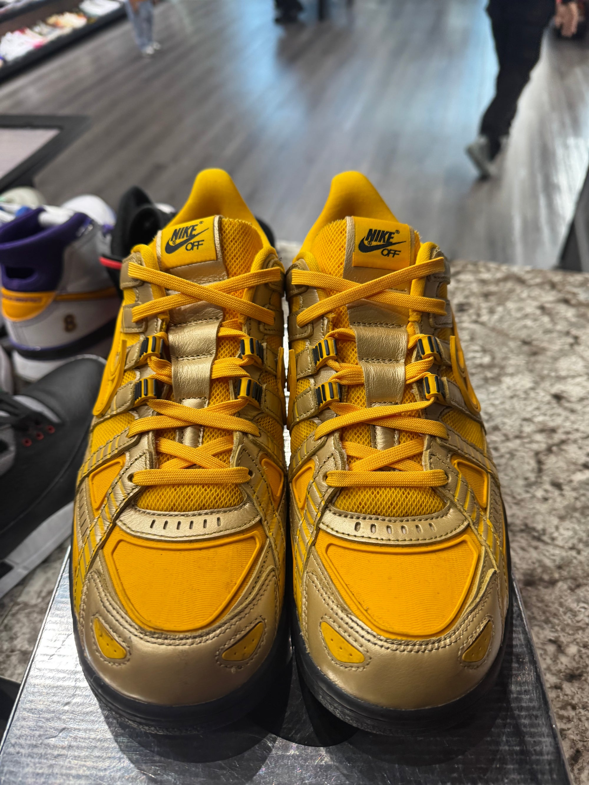 Nike Air Rubber Dunk Off-White University Gold