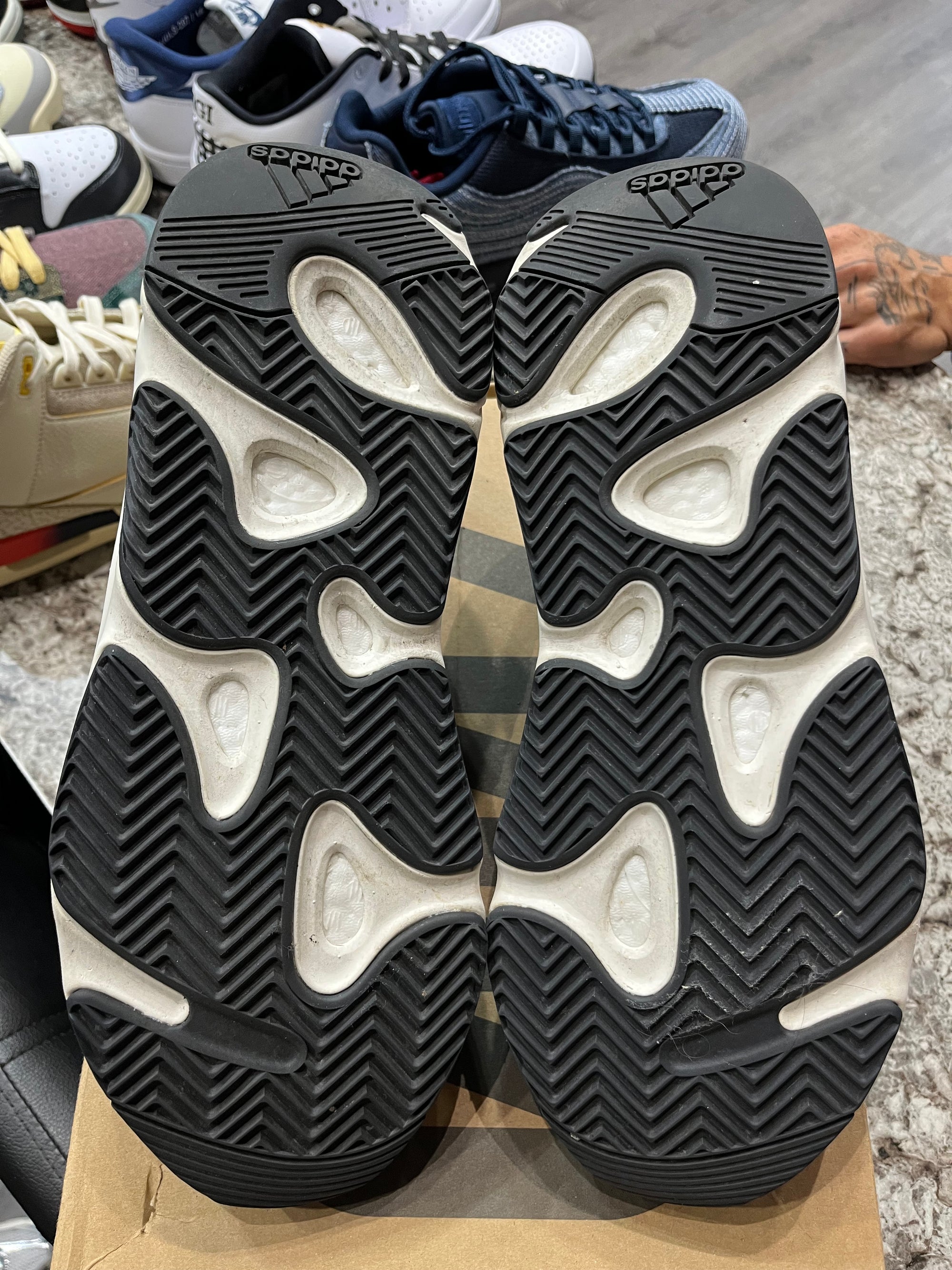 adidas Yeezy Boost 700 Wave Runner