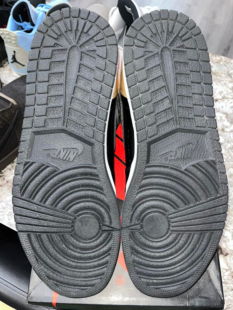 Jordan 1 Retro High NRG Patent Gold Toe