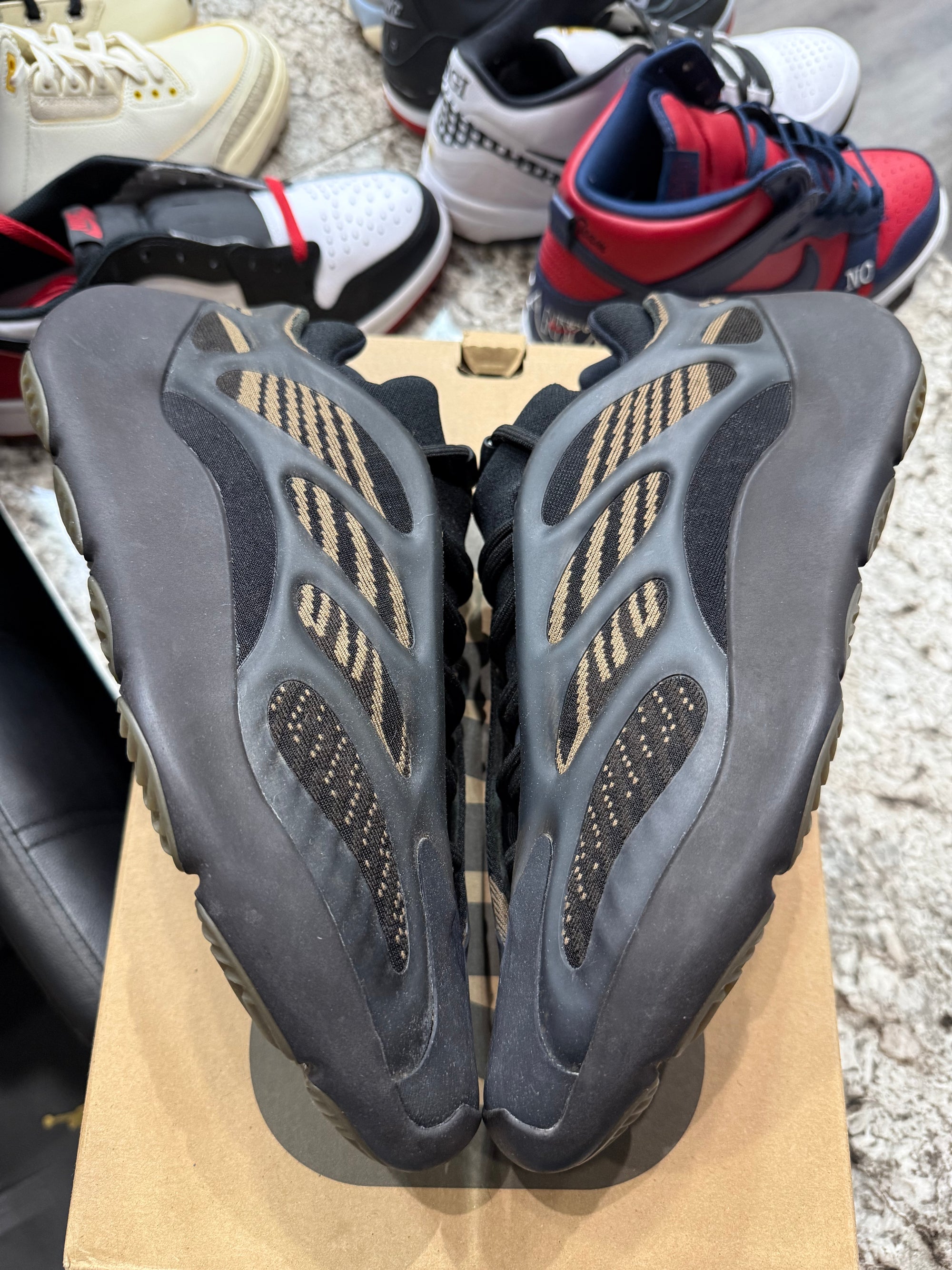 adidas Yeezy 700 V3 Clay Brown