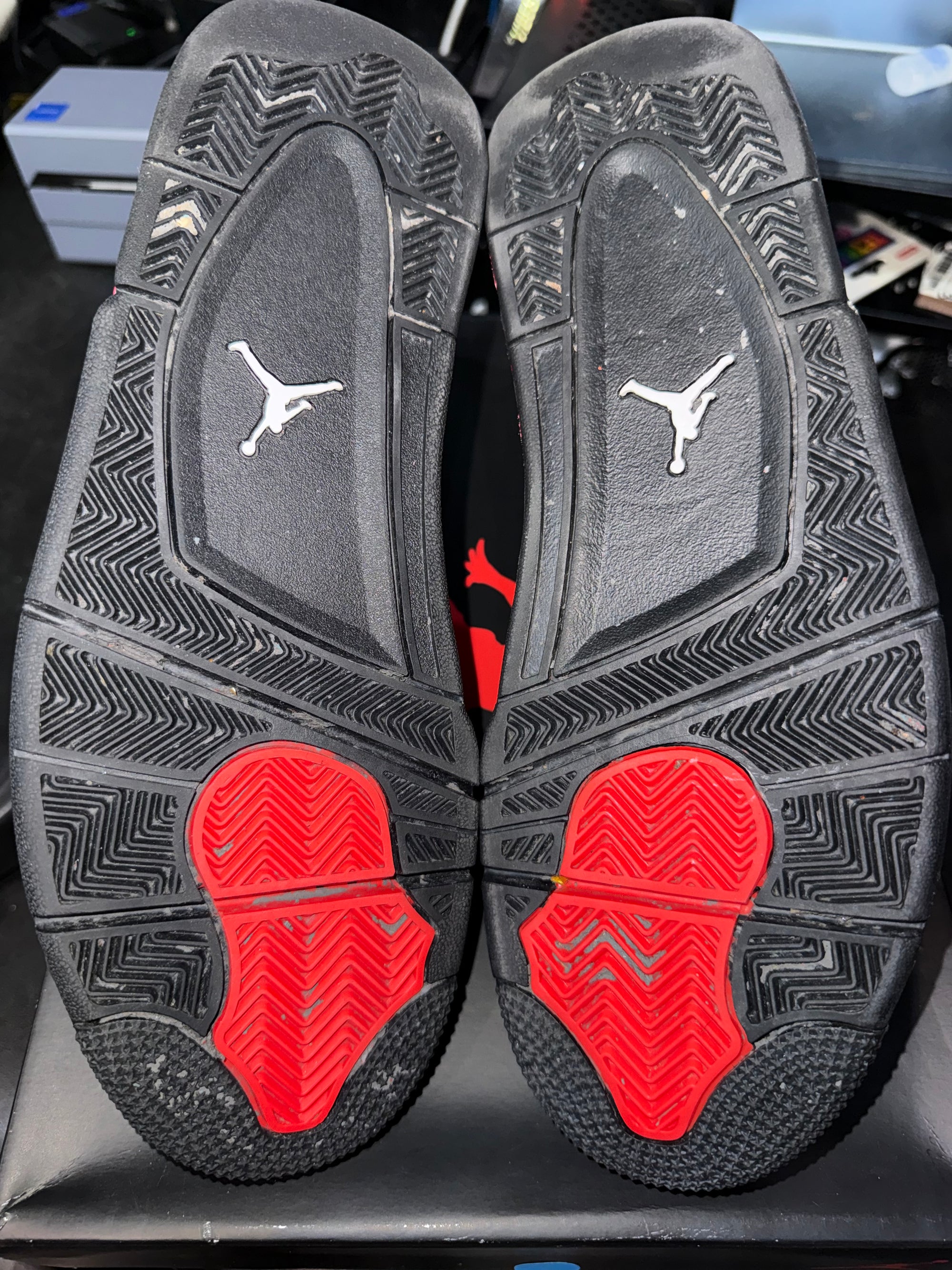 Jordan 4 Retro Red Thunder