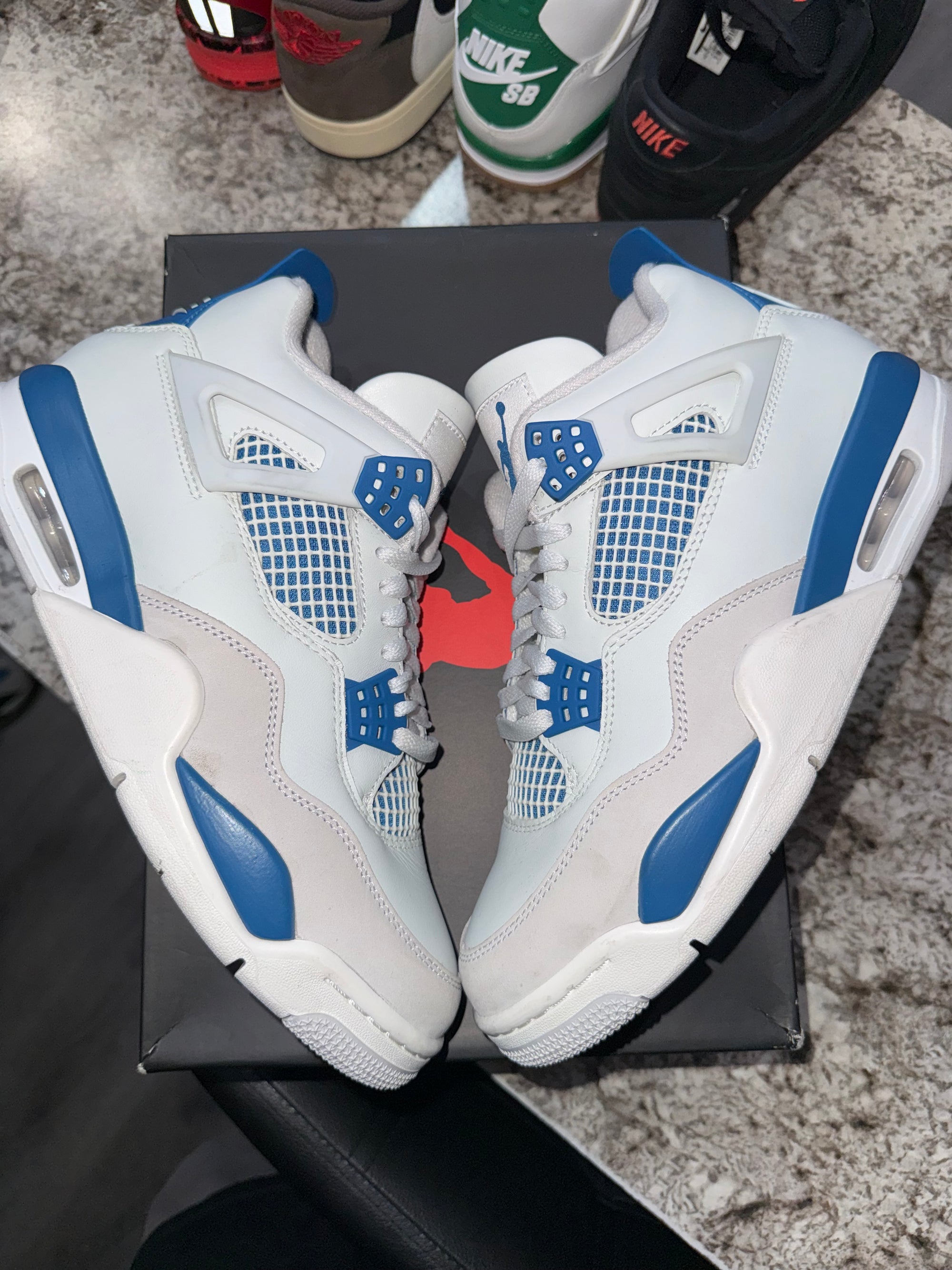 Jordan 4 Retro Military Blue (2024)