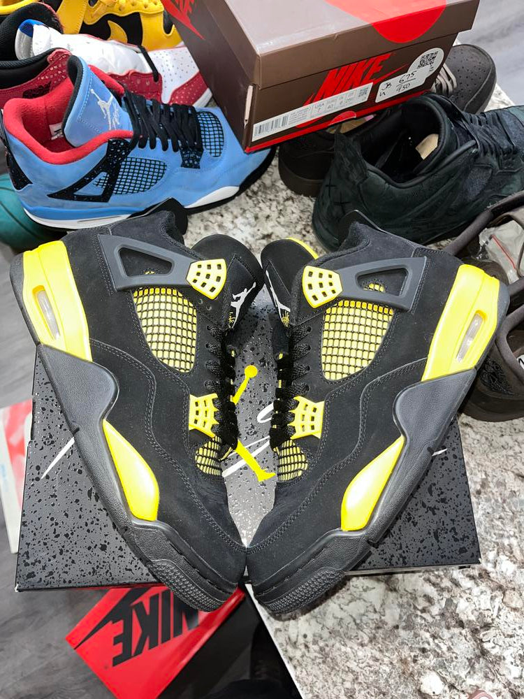 Jordan 4 Retro Thunder (2023)