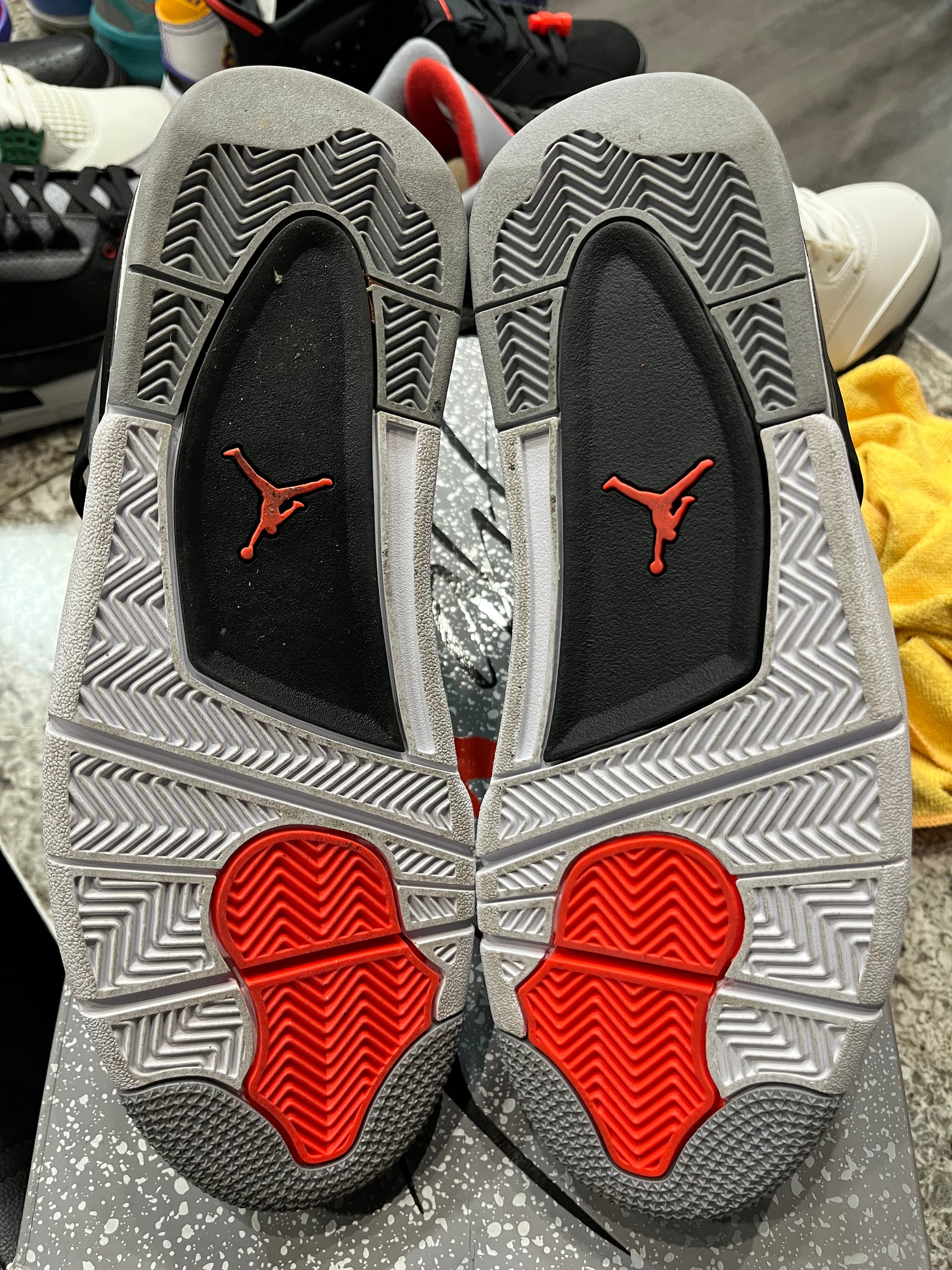Jordan 4 Retro Infrared