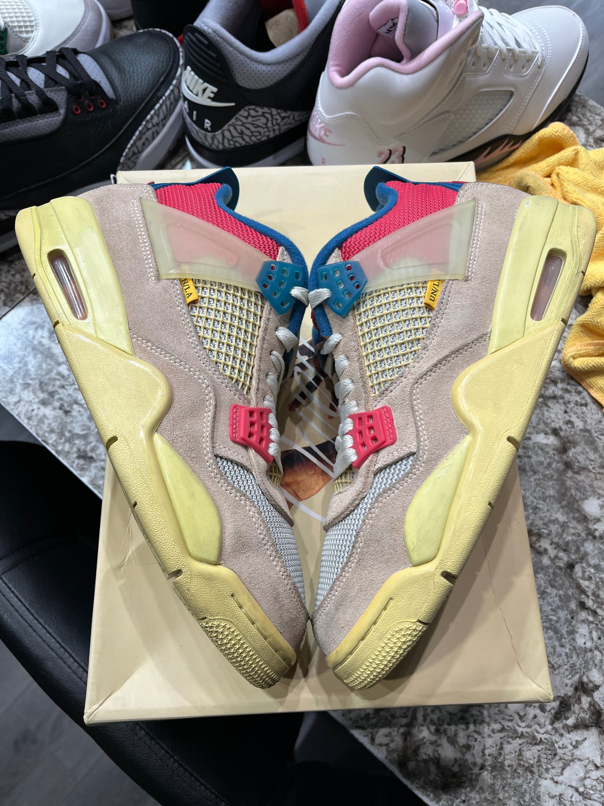Jordan 4 Retro Union Guava Ice