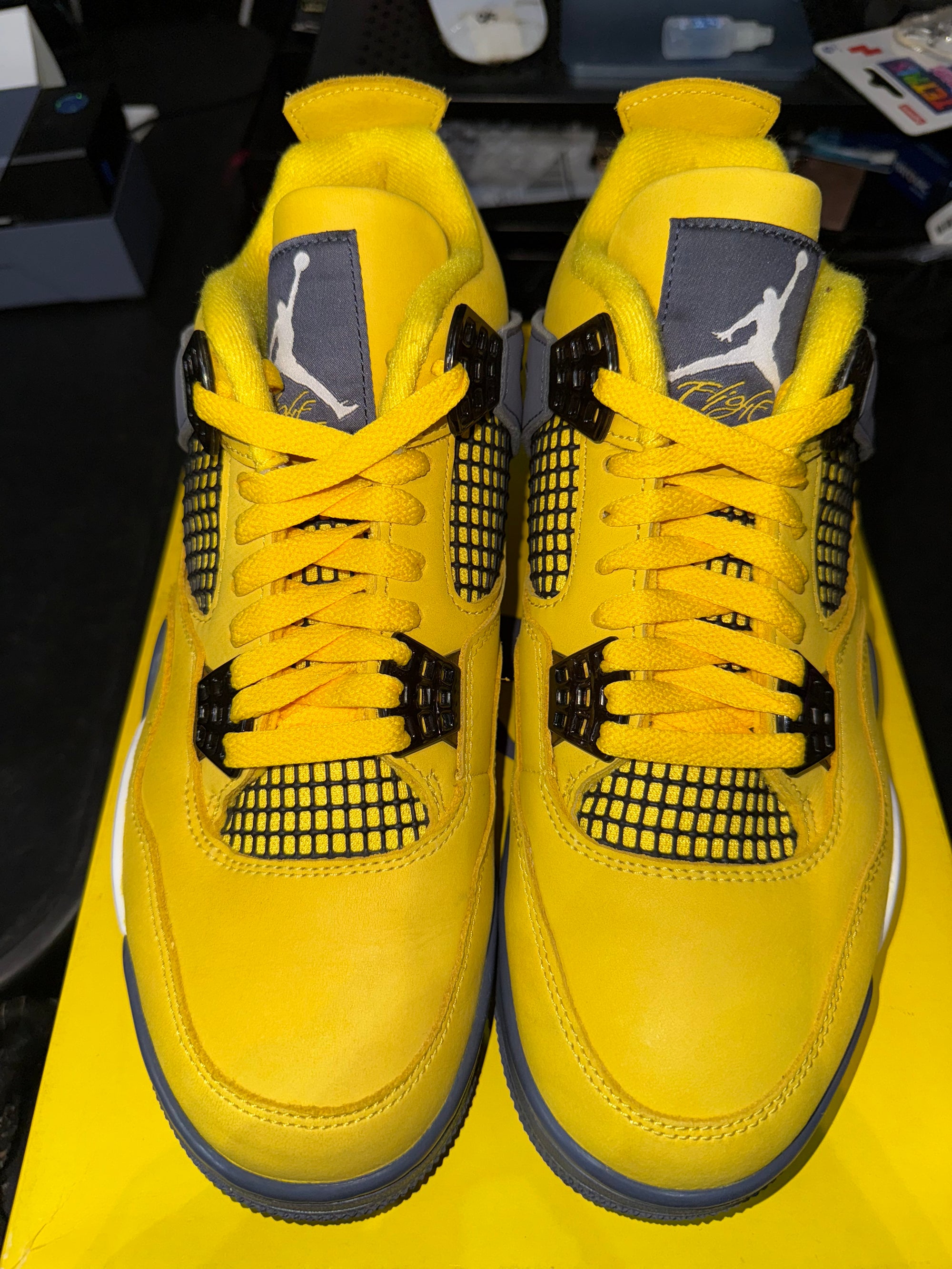 Jordan 4 Retro Lightning (2021)