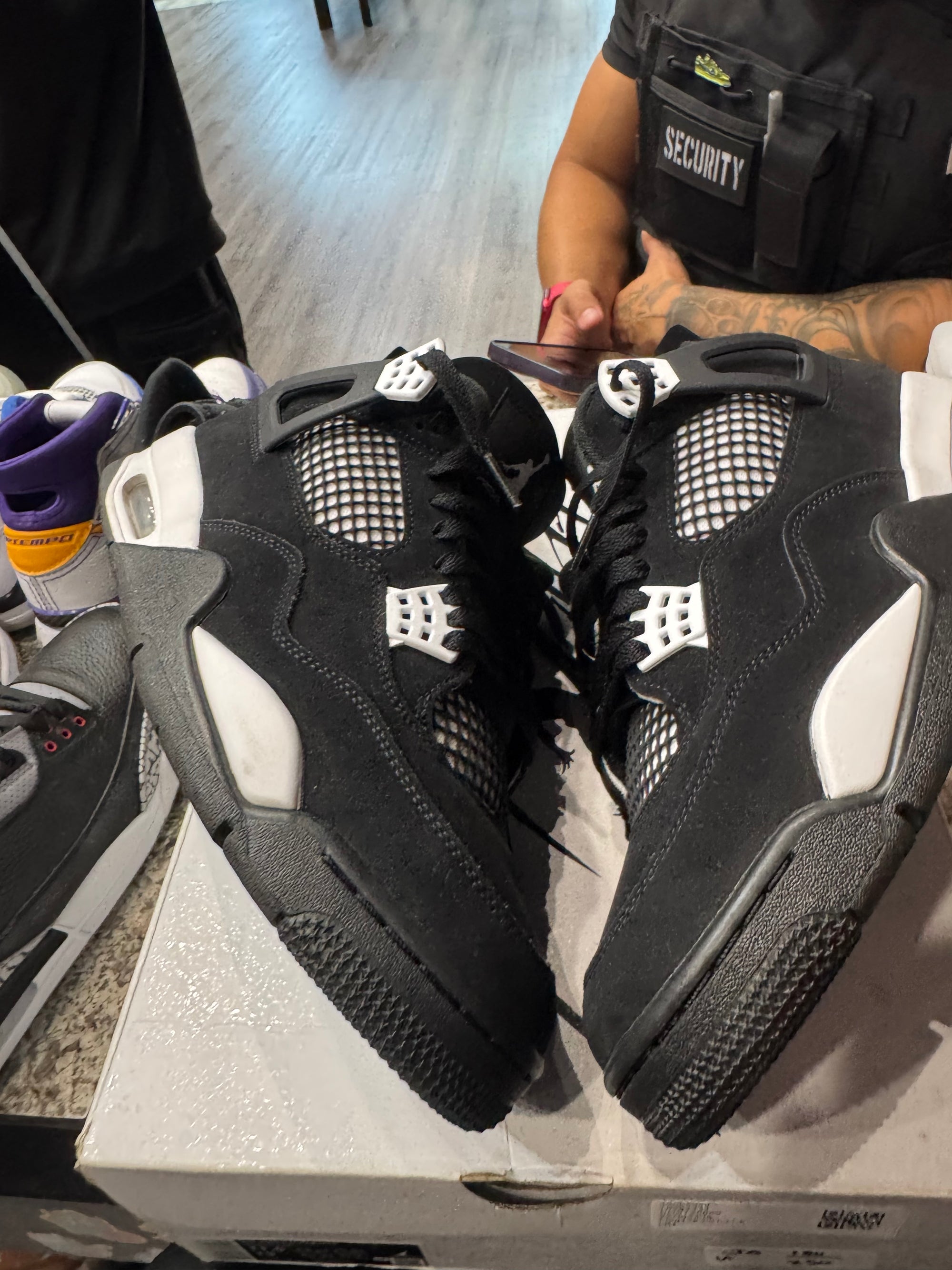 Jordan 4 Retro White Thunder