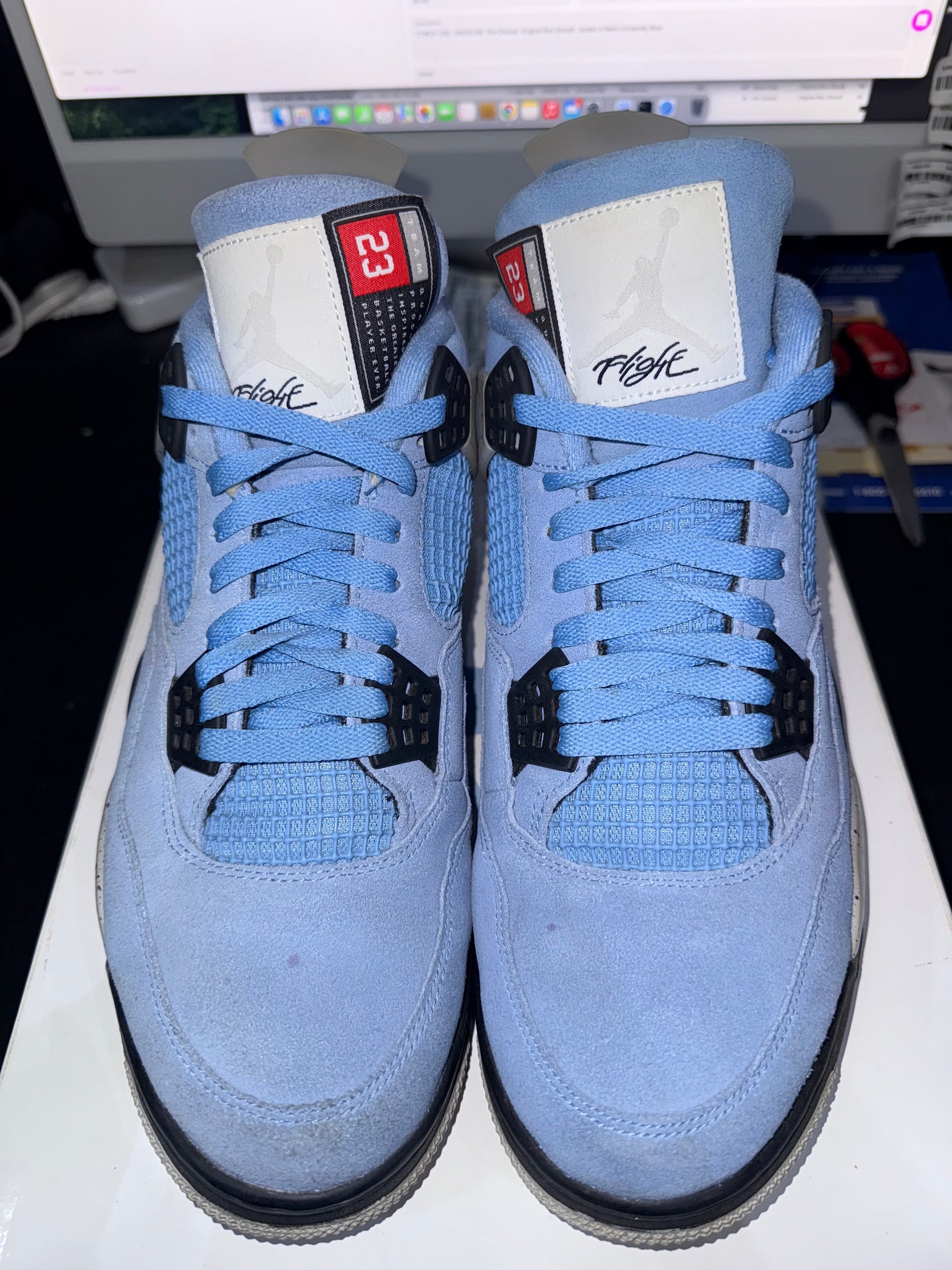 Jordan 4 Retro University Blue