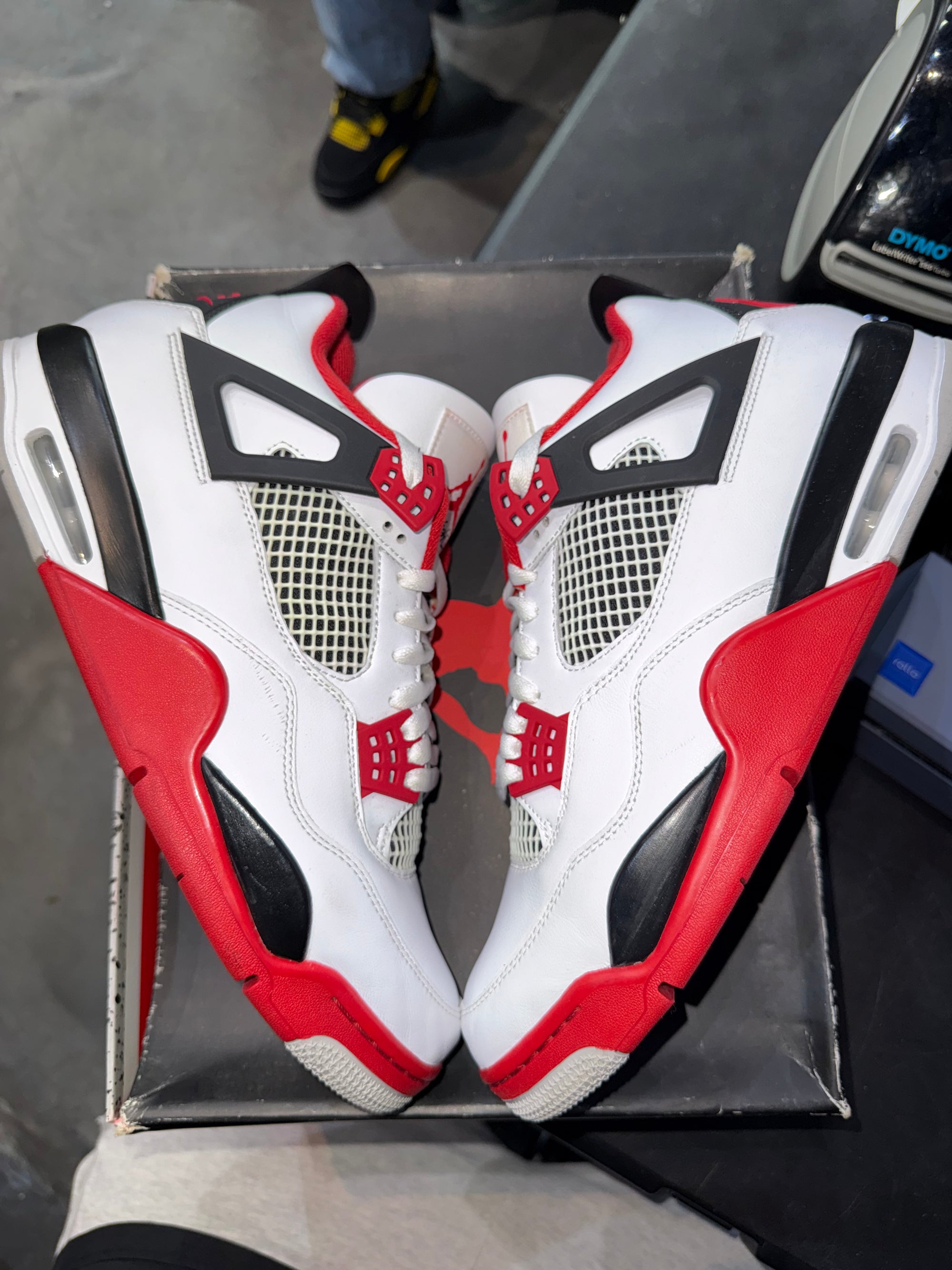 Jordan 4 Retro Fire Red (2020) (DAMAGED BOX)