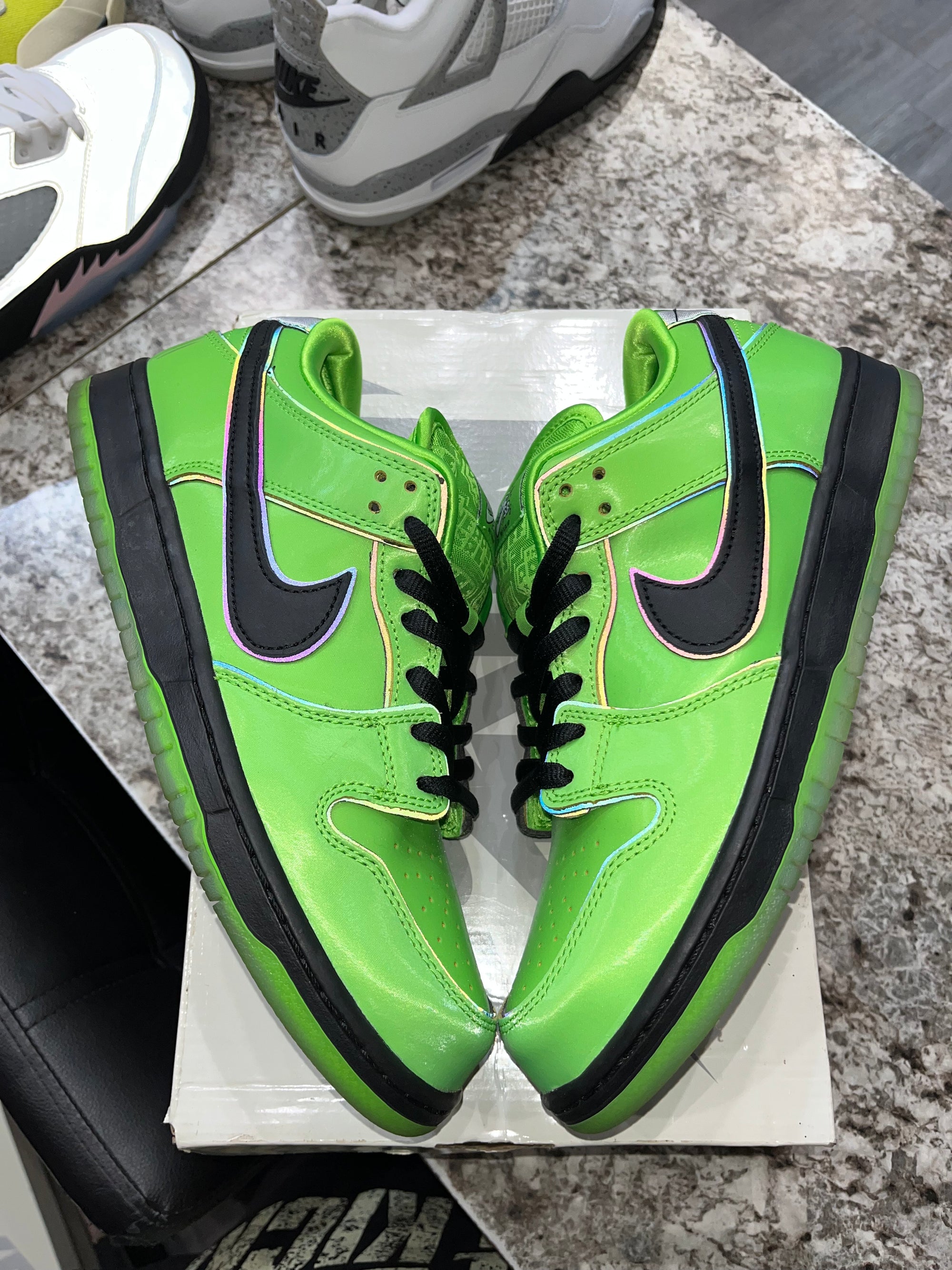 Nike SB Dunk Low The Powerpuff Girls Buttercup