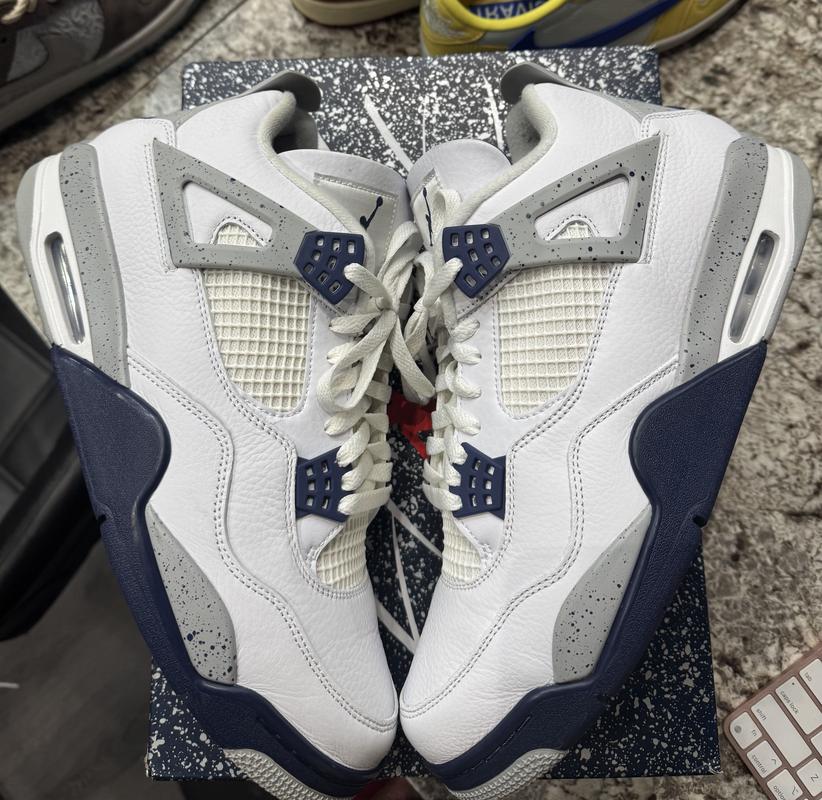 Jordan 4 Retro Midnight Navy