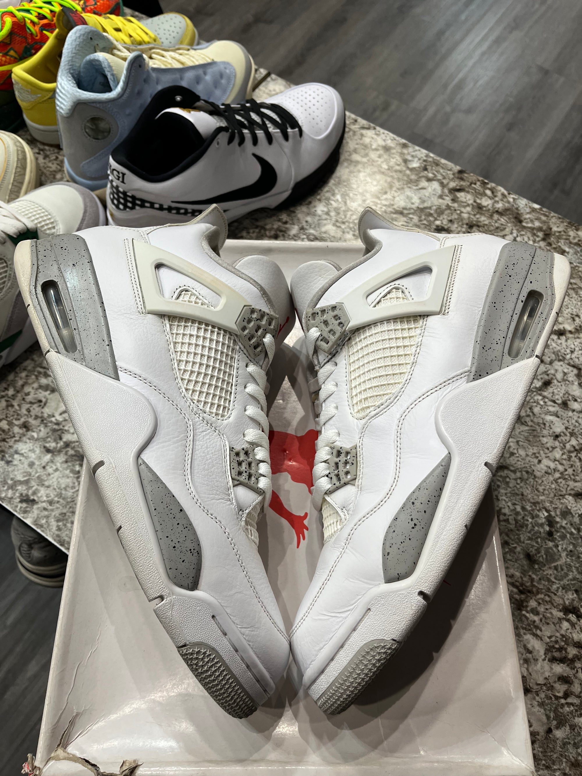 Jordan 4 Retro White Oreo (2021)