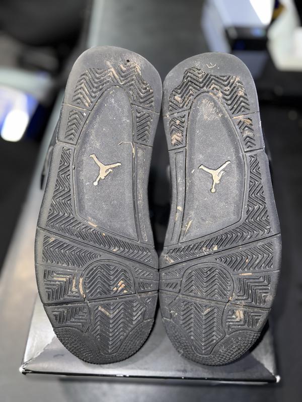 Jordan 4 Retro Black Cat (2020)