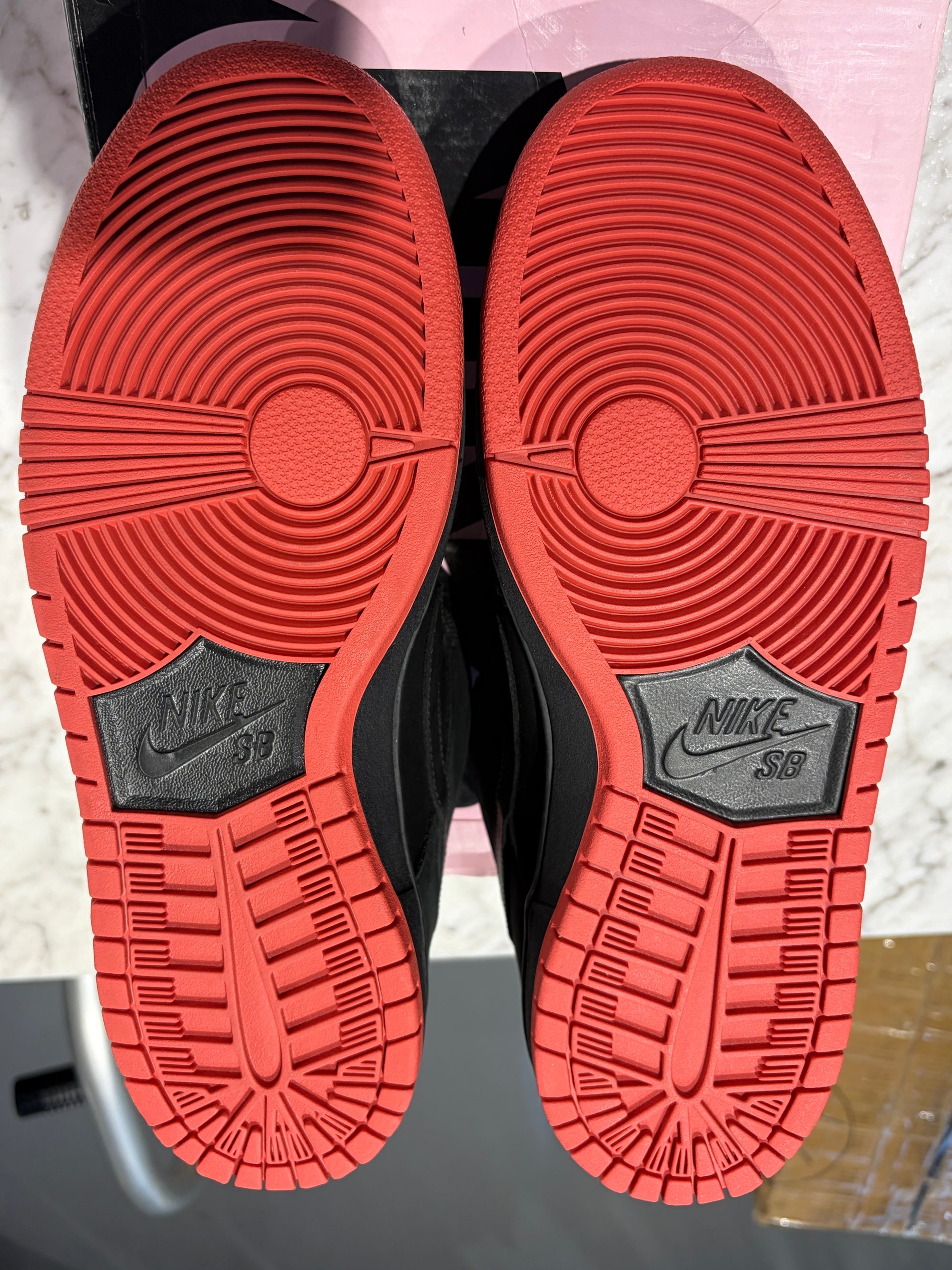 Nike SB Dunk Low Black Pigeon (Damaged Box, Slight Fade)