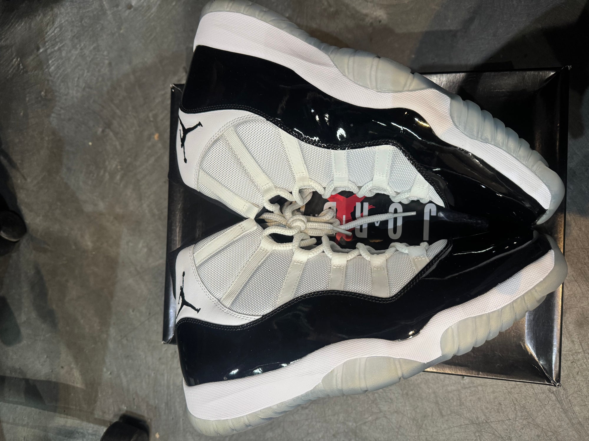 Jordan 11 Retro Concord (2018)