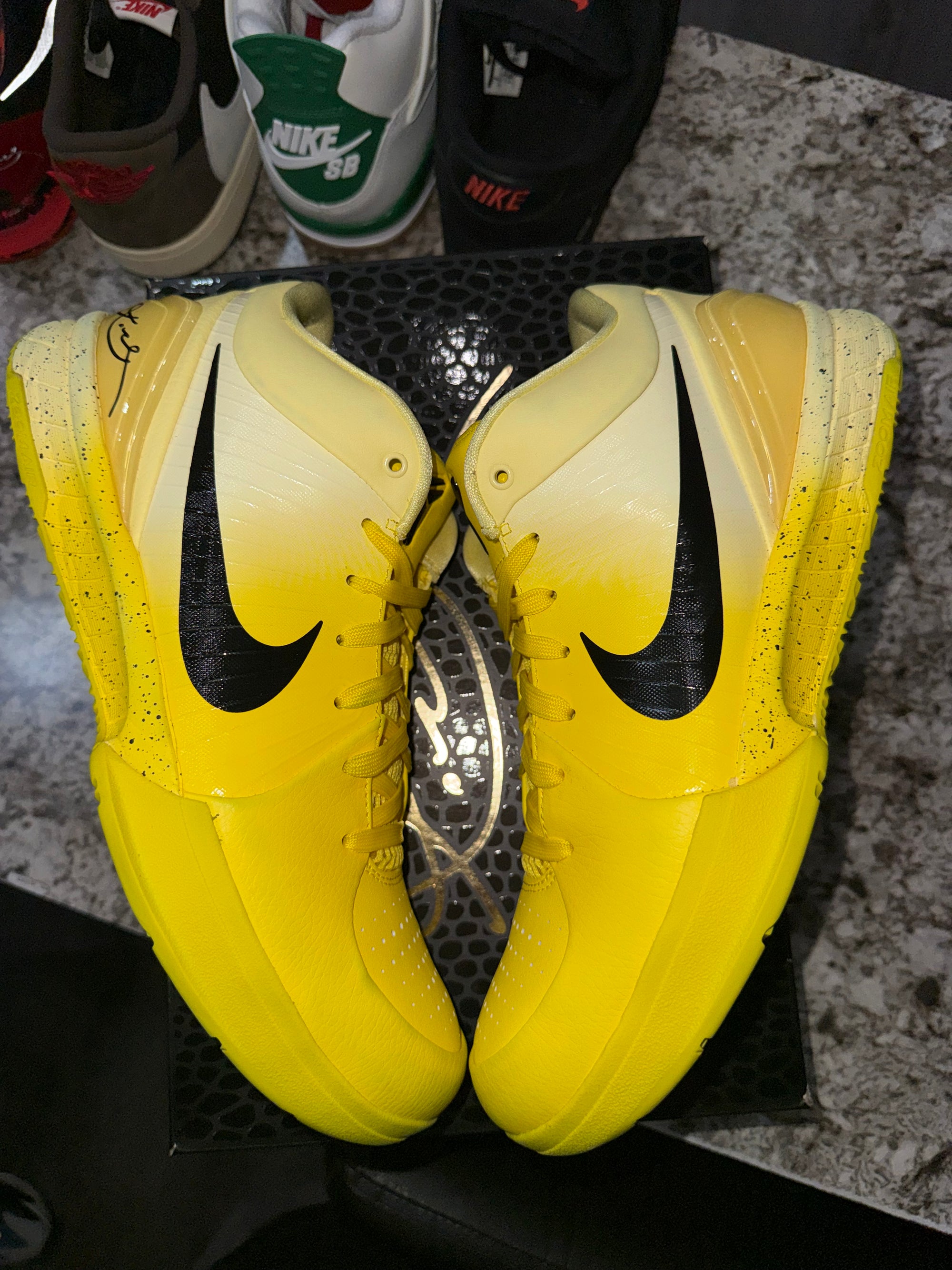 Nike Kobe 4 Protro CHBL