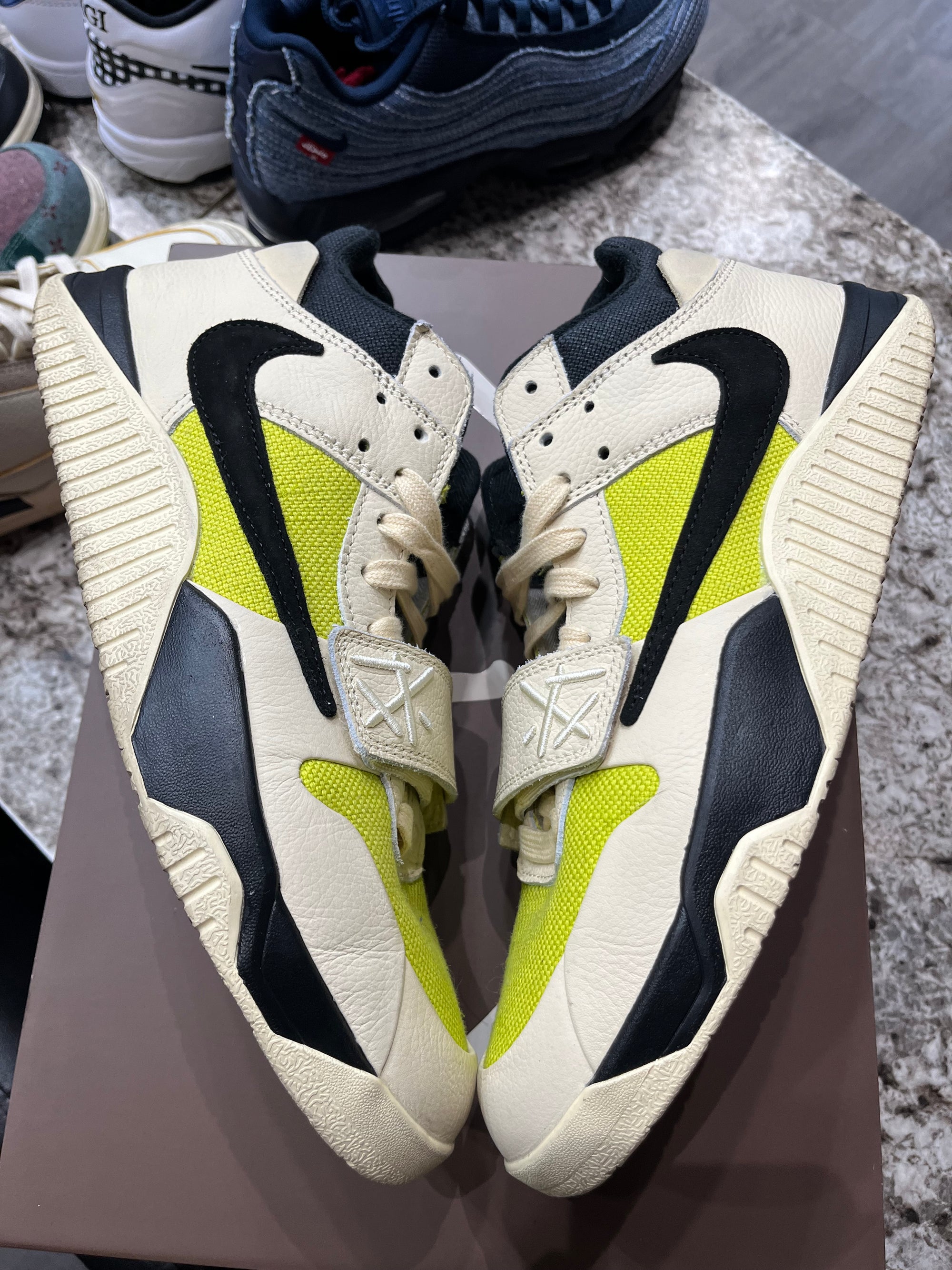 Jordan Jumpman Jack TR Travis Scott Bright Cactus