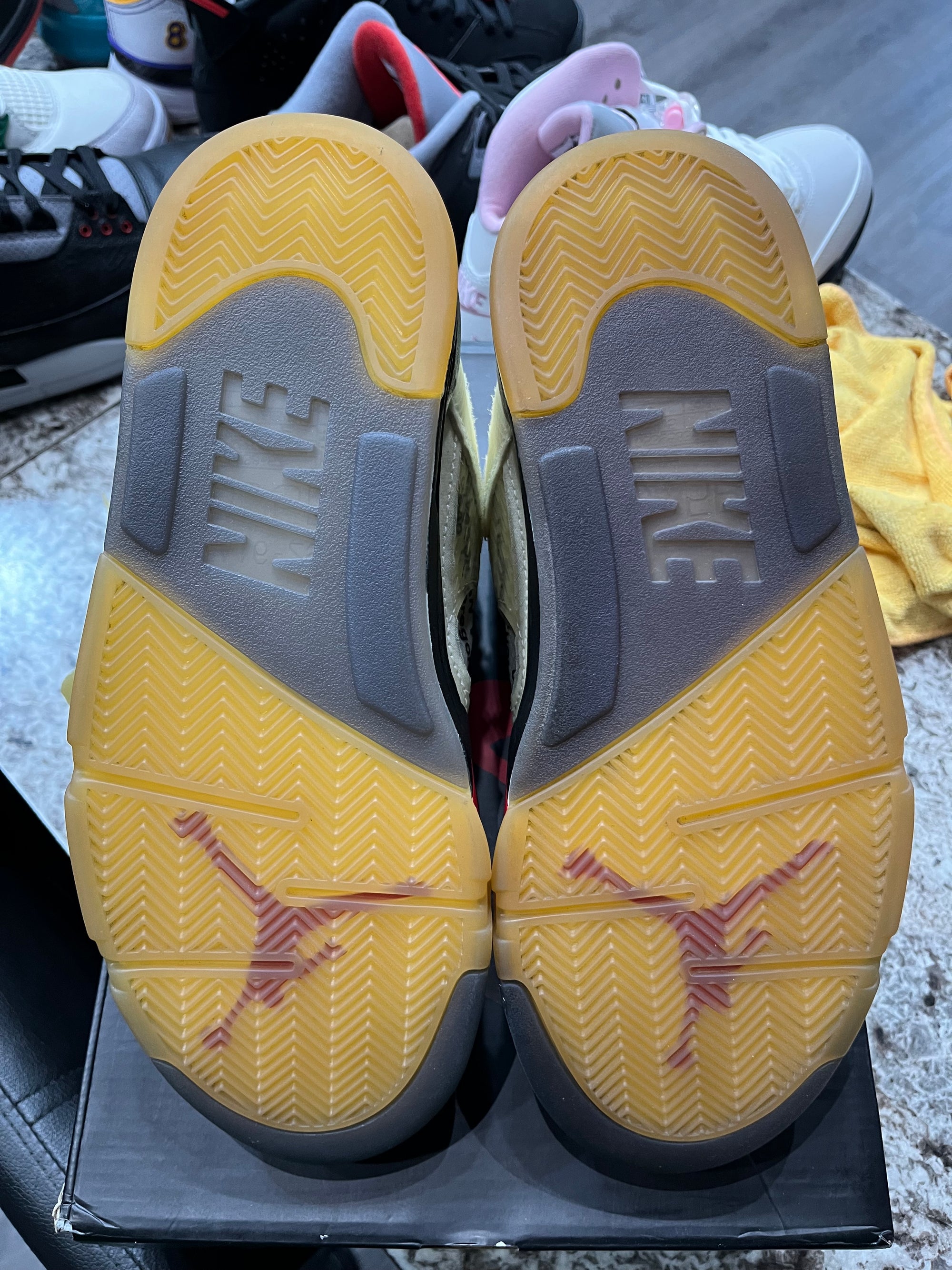 Jordan 5 Retro Off-White Sail