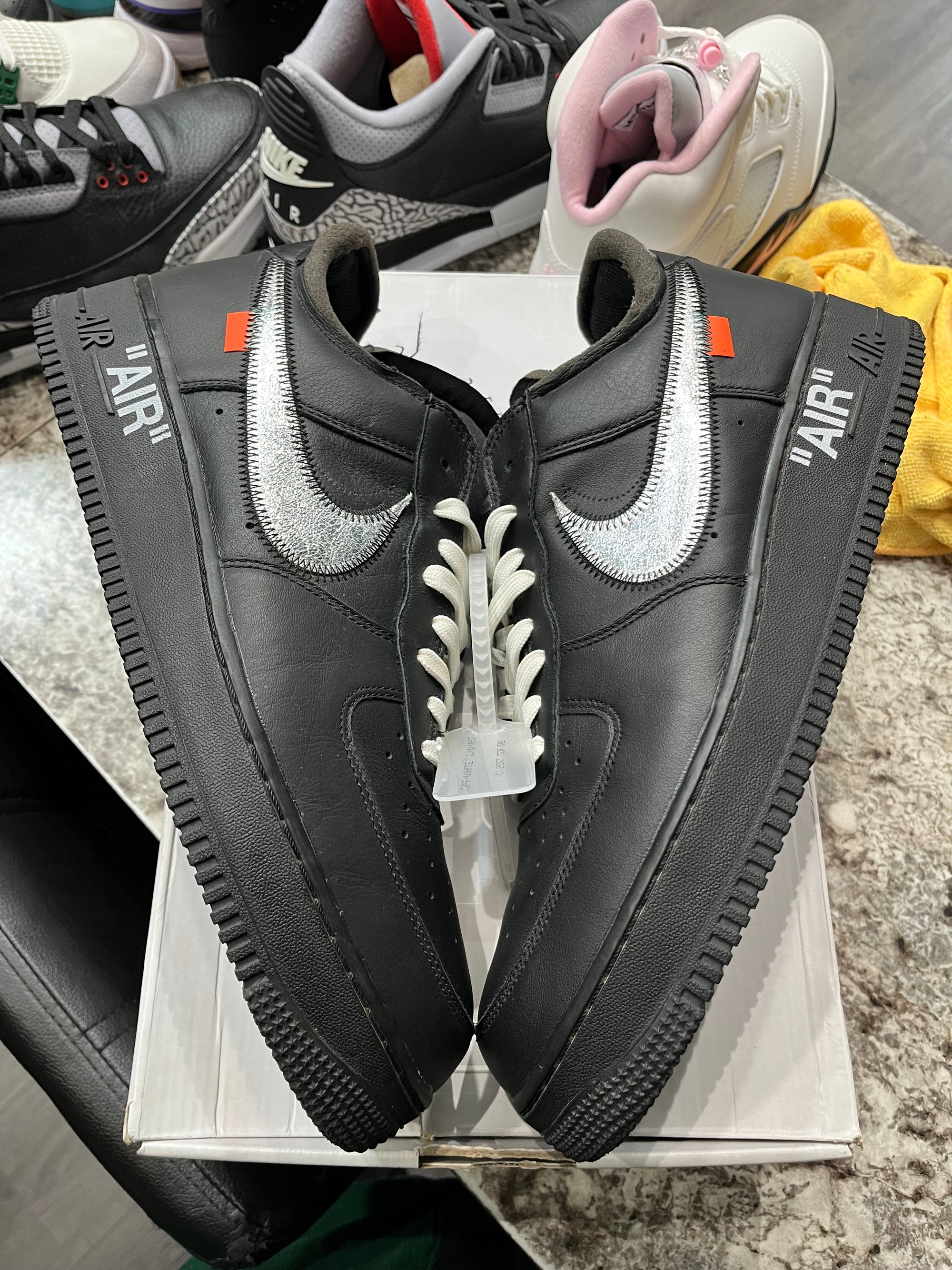 Nike Air Force 1 Low '07 Off-White MoMA (without Socks)