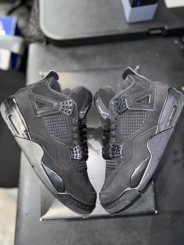 Jordan 4 Retro Black Cat (2020)