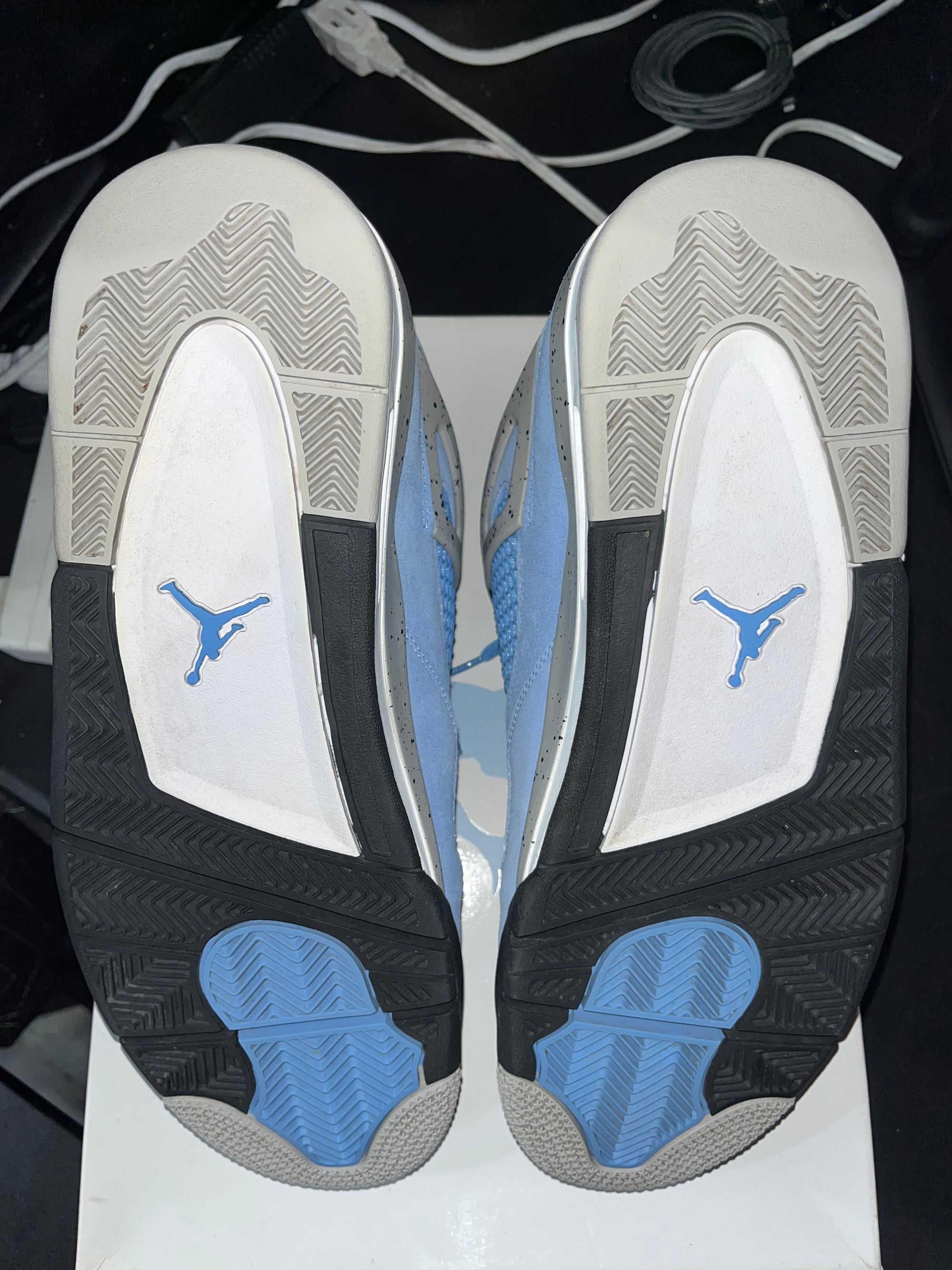 Jordan 4 Retro University Blue