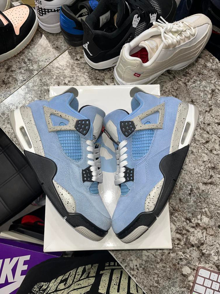 Jordan 4 Retro University Blue