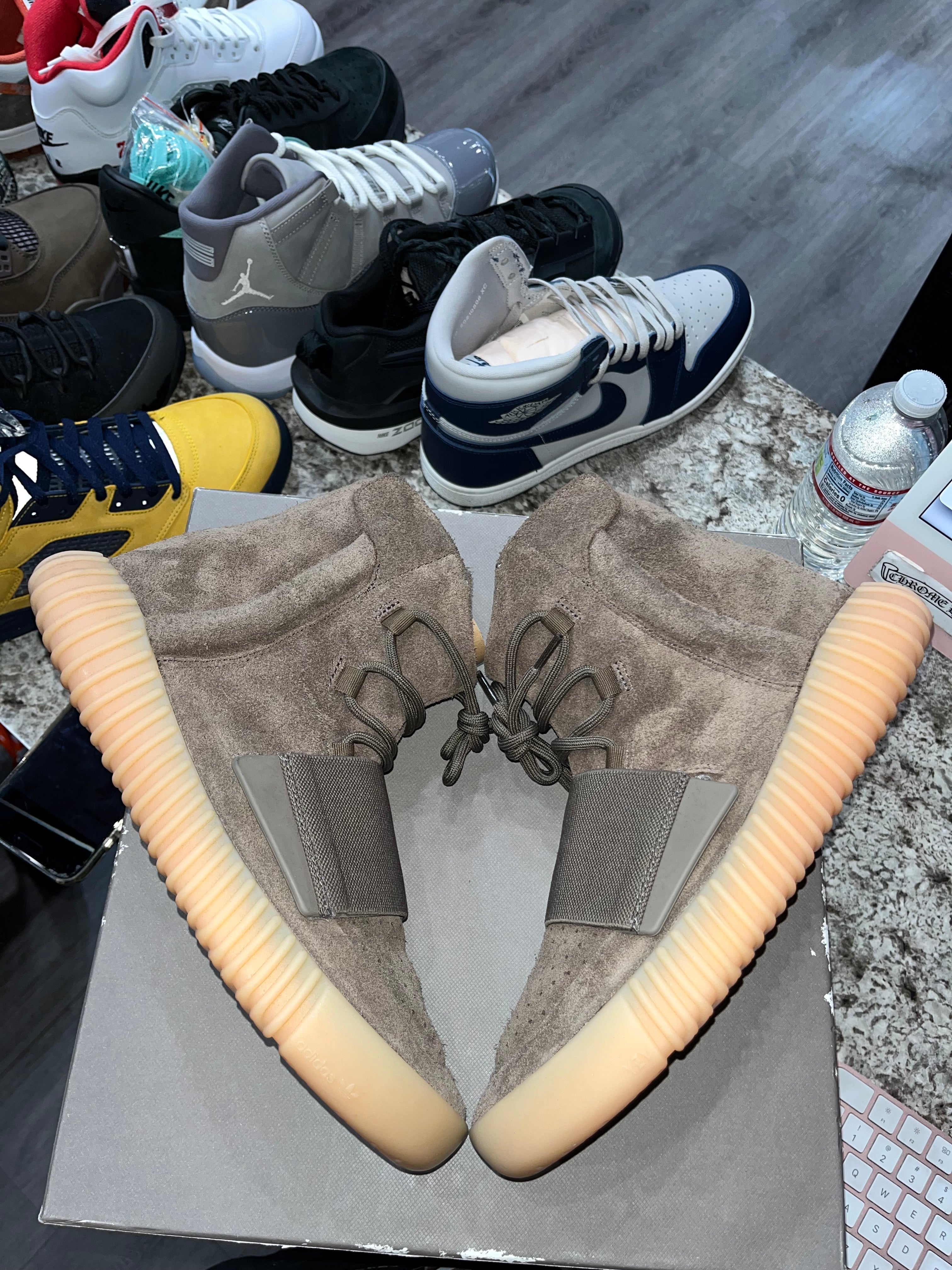 yeezy 750 chocolate