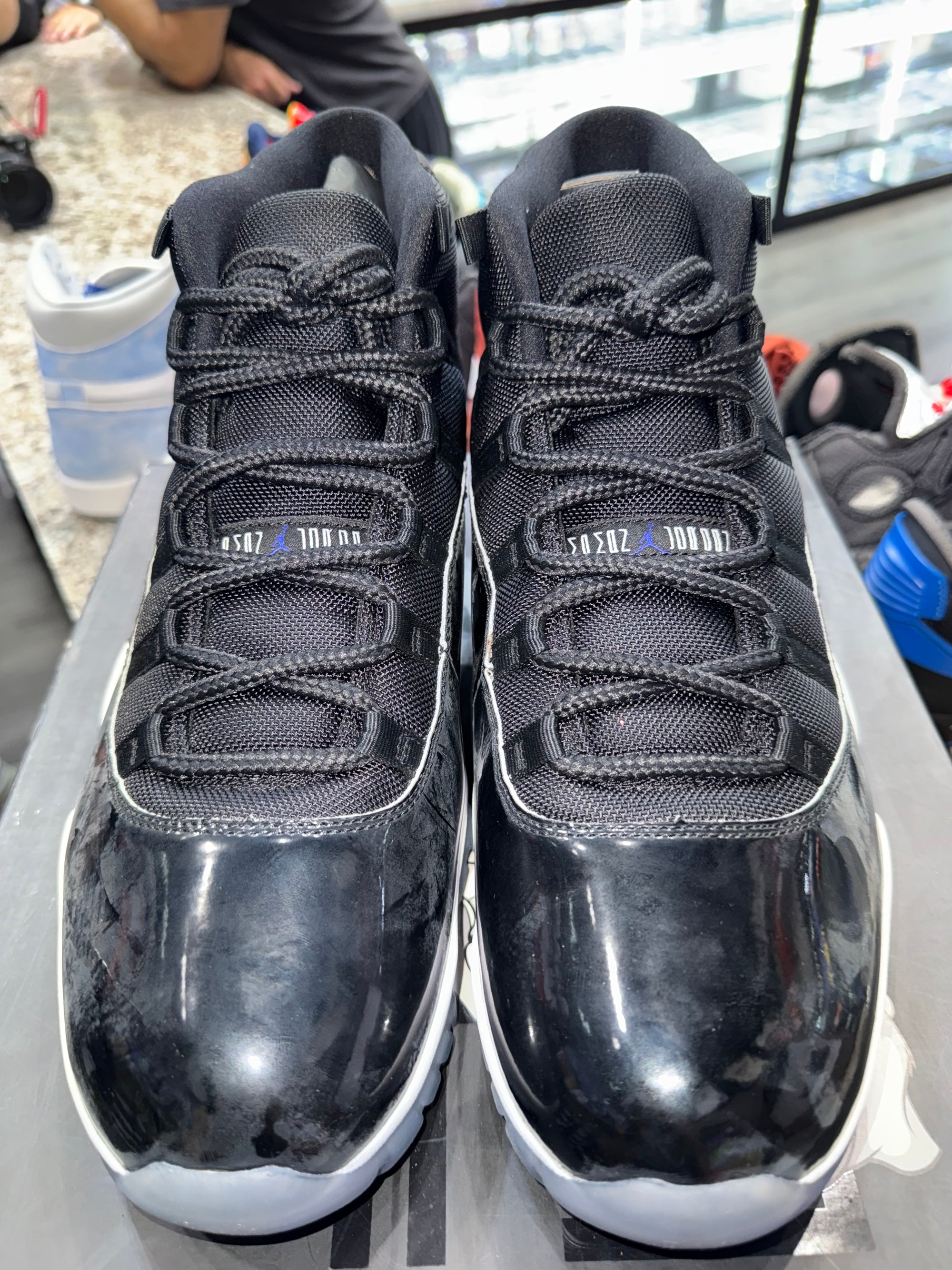 Jordan 11 Retro Space Jam (2016)