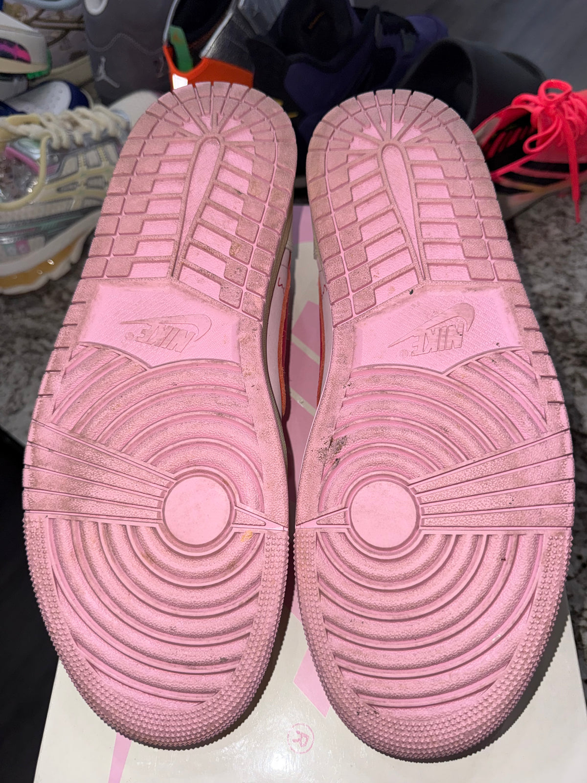 Jordan 1 Retro Low OG SP Travis Scott Sail Tropical Pink