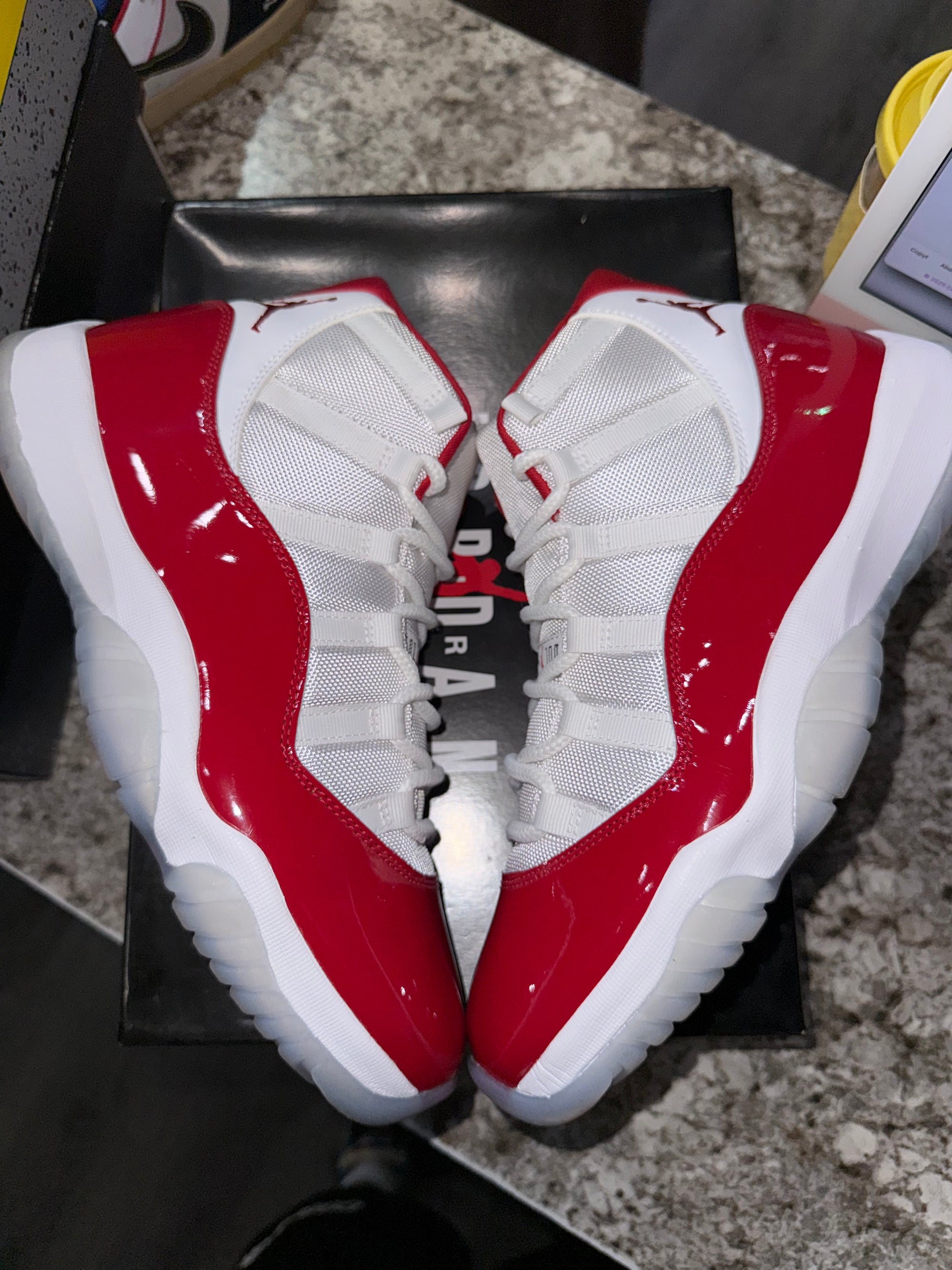 Jordan 11 Retro Cherry (2022)