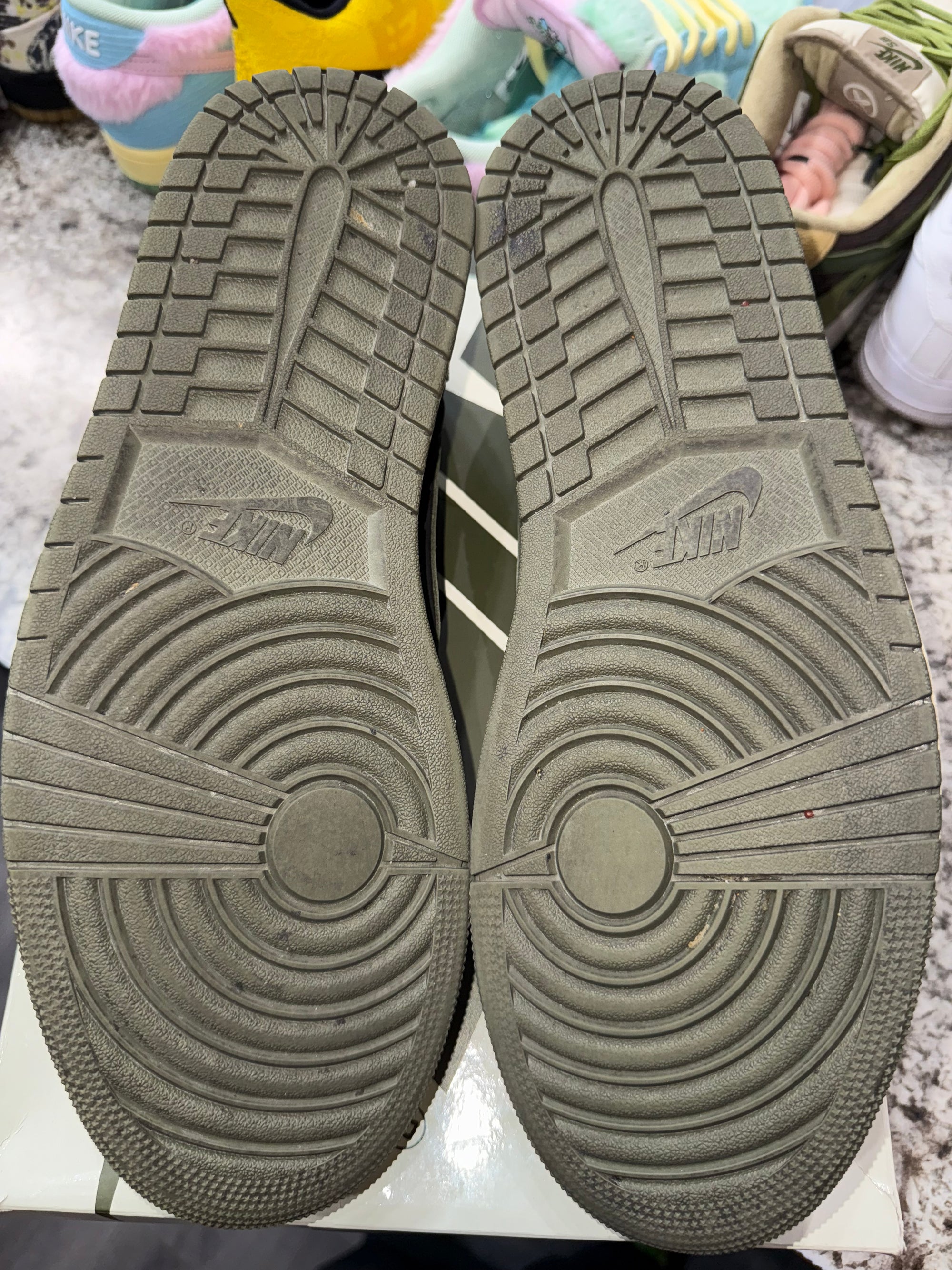 Jordan 1 Retro Low OG SP Travis Scott Olive (Women's)