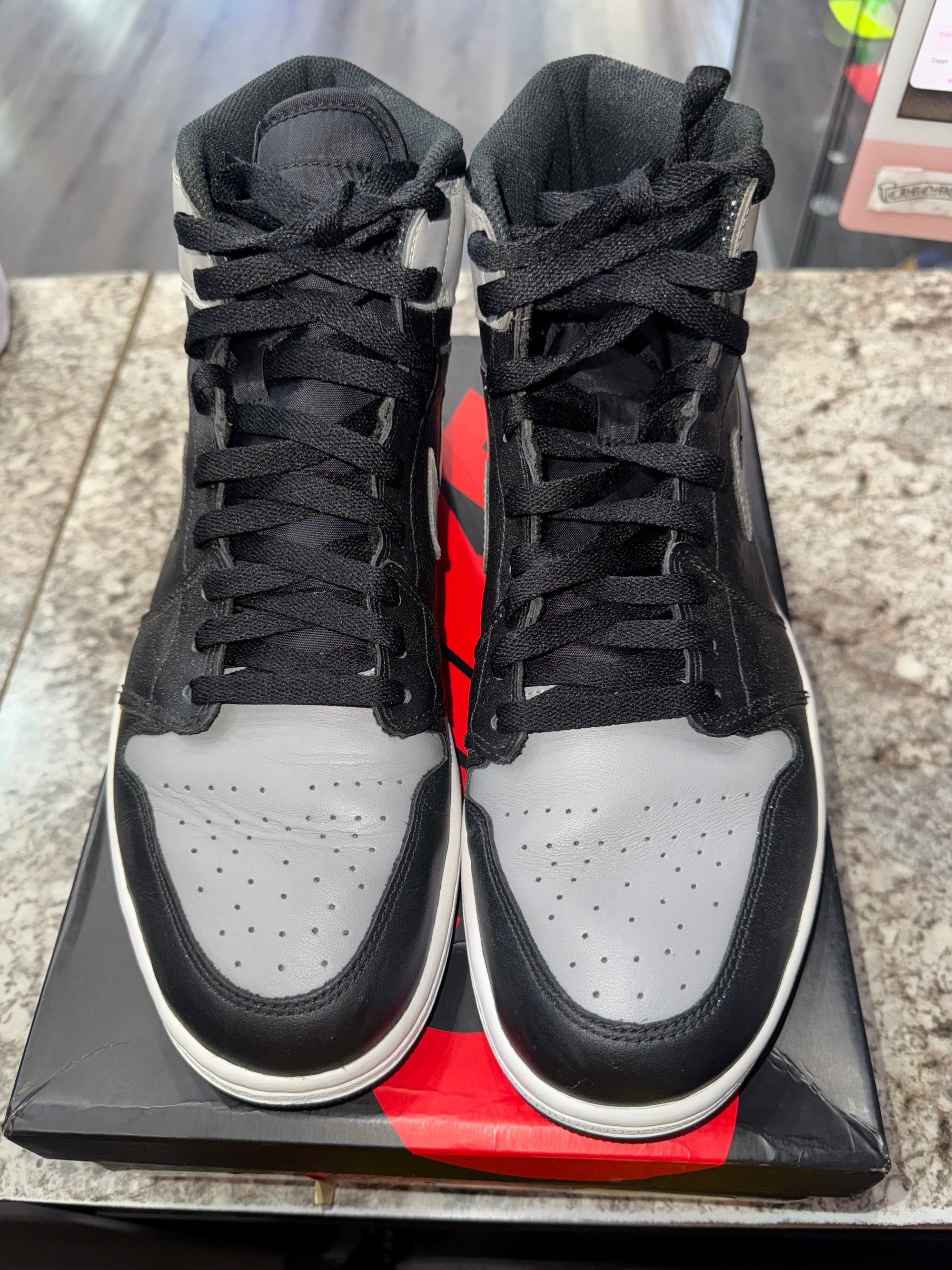 Jordan 1 Retro Shadow (2013)