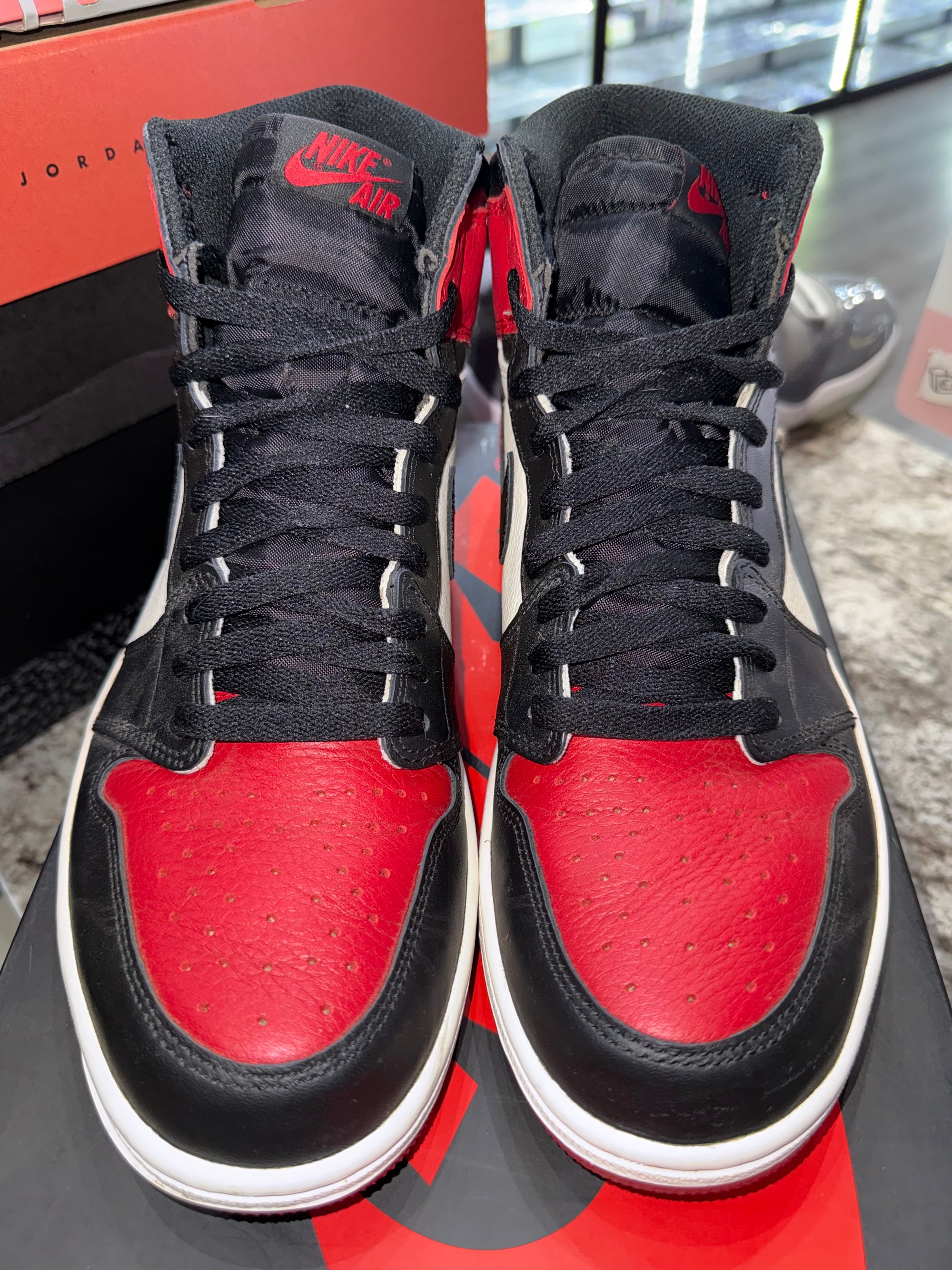 Jordan 1 Retro High Bred Toe