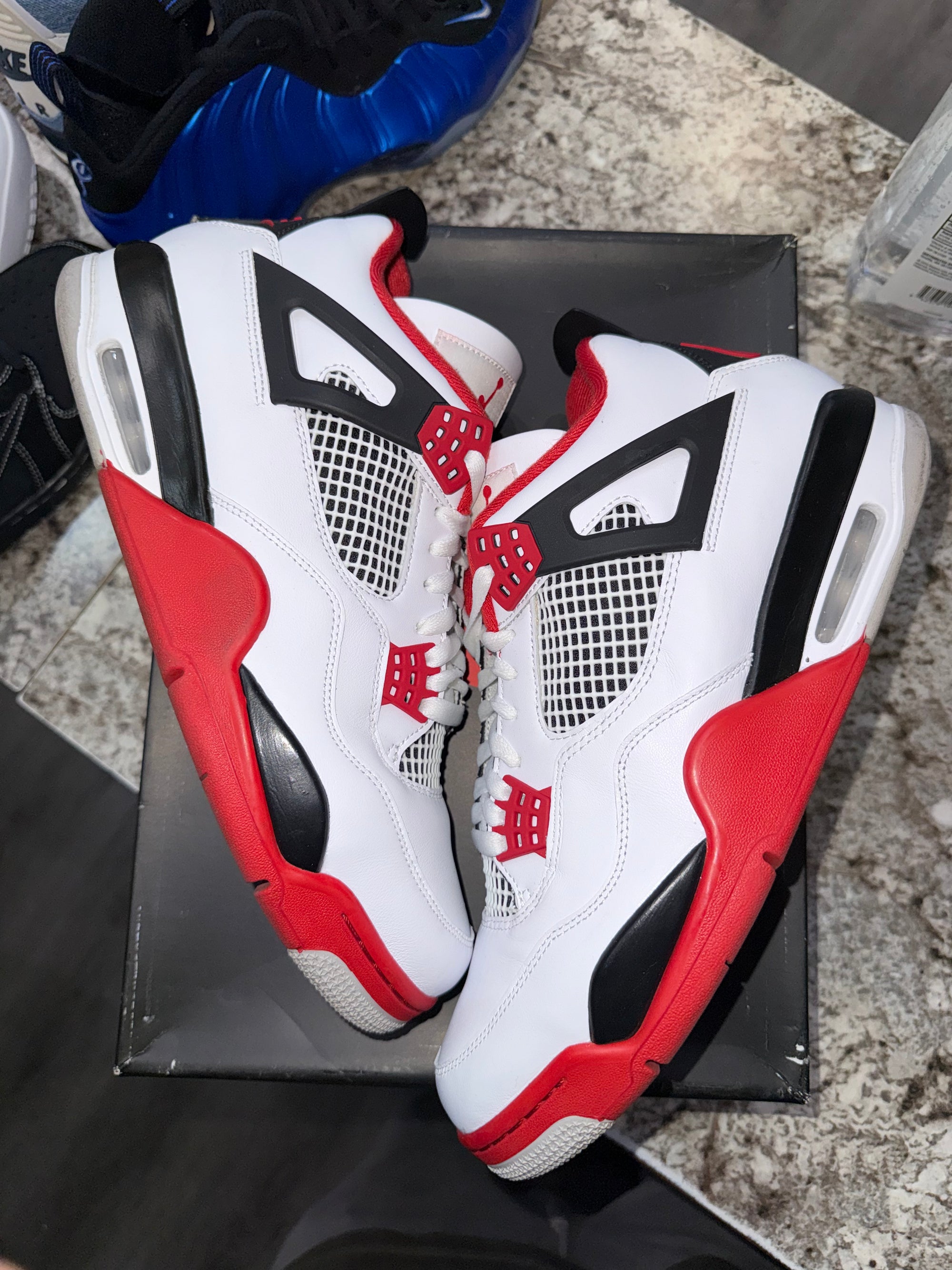 Jordan 4 Retro Fire Red (2020)