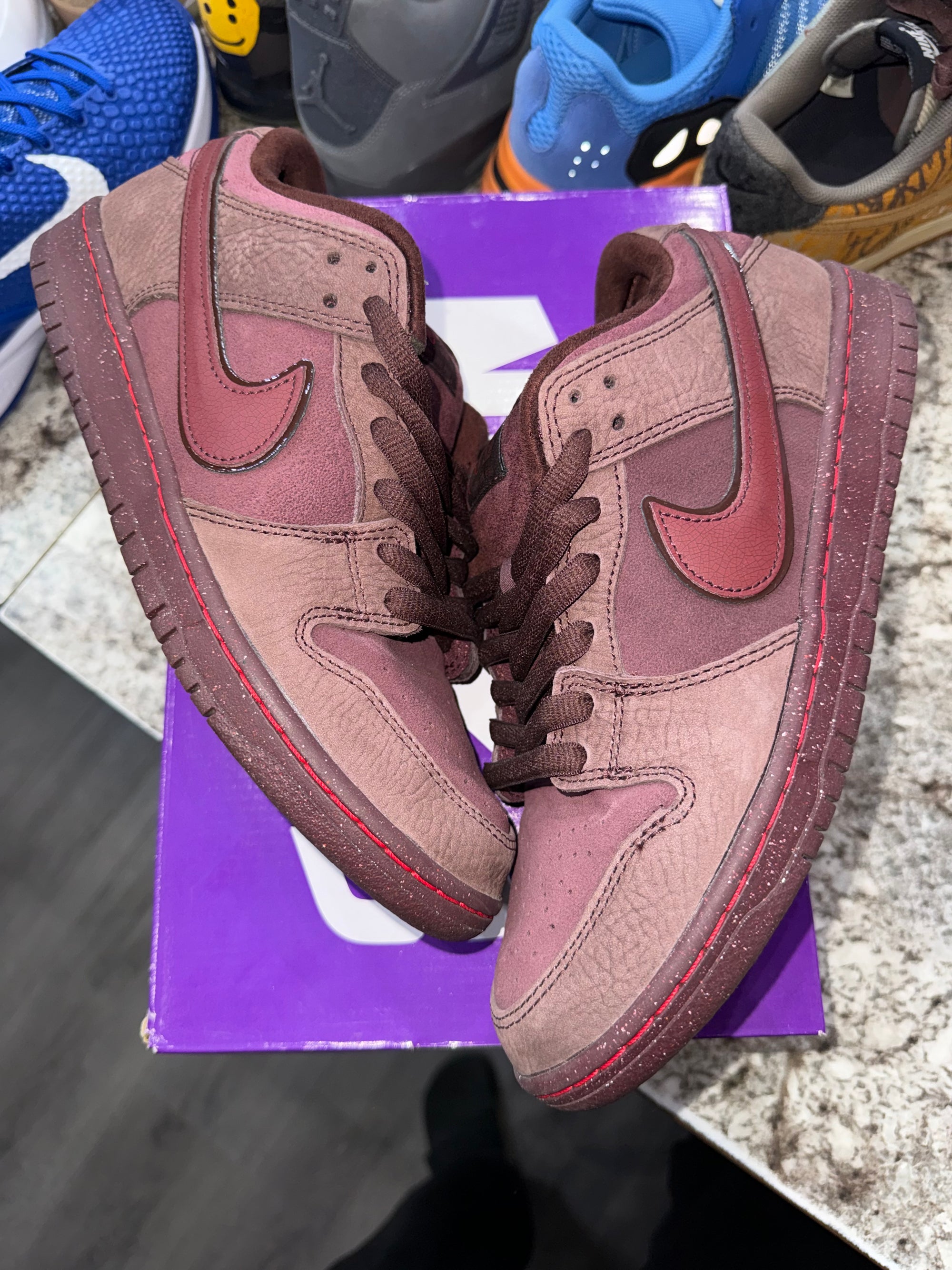 Nike SB Dunk Low City of Love Burgundy Crush