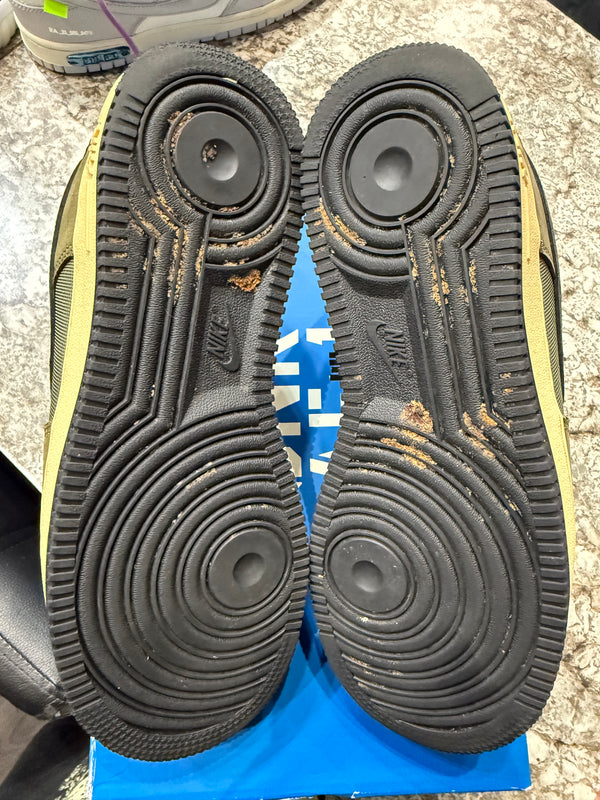 Nike Air Force 1 Low SP Undefeated Ballistic Dunk vs. AF1