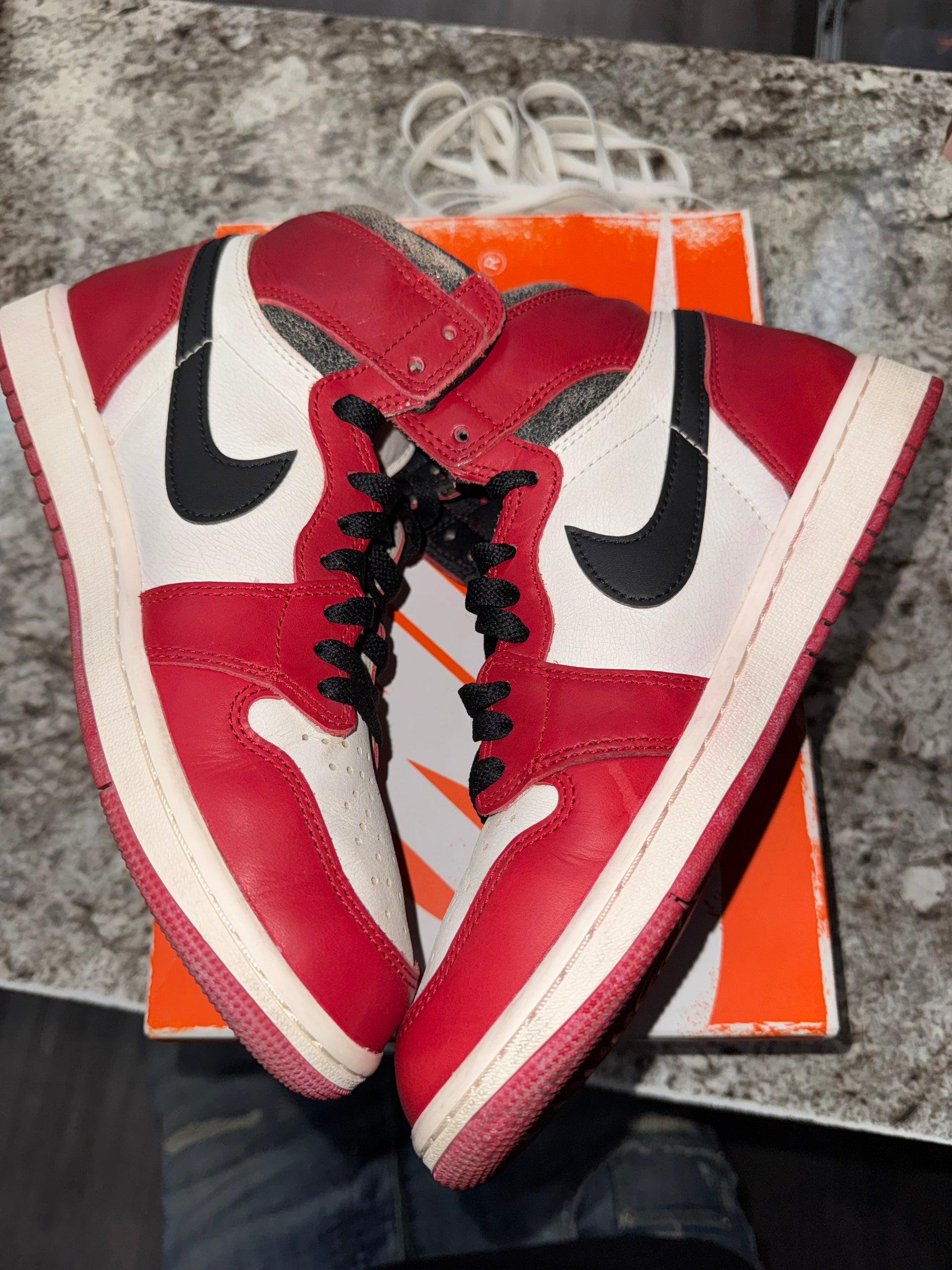 Jordan 1 Retro High OG Chicago Lost and Found