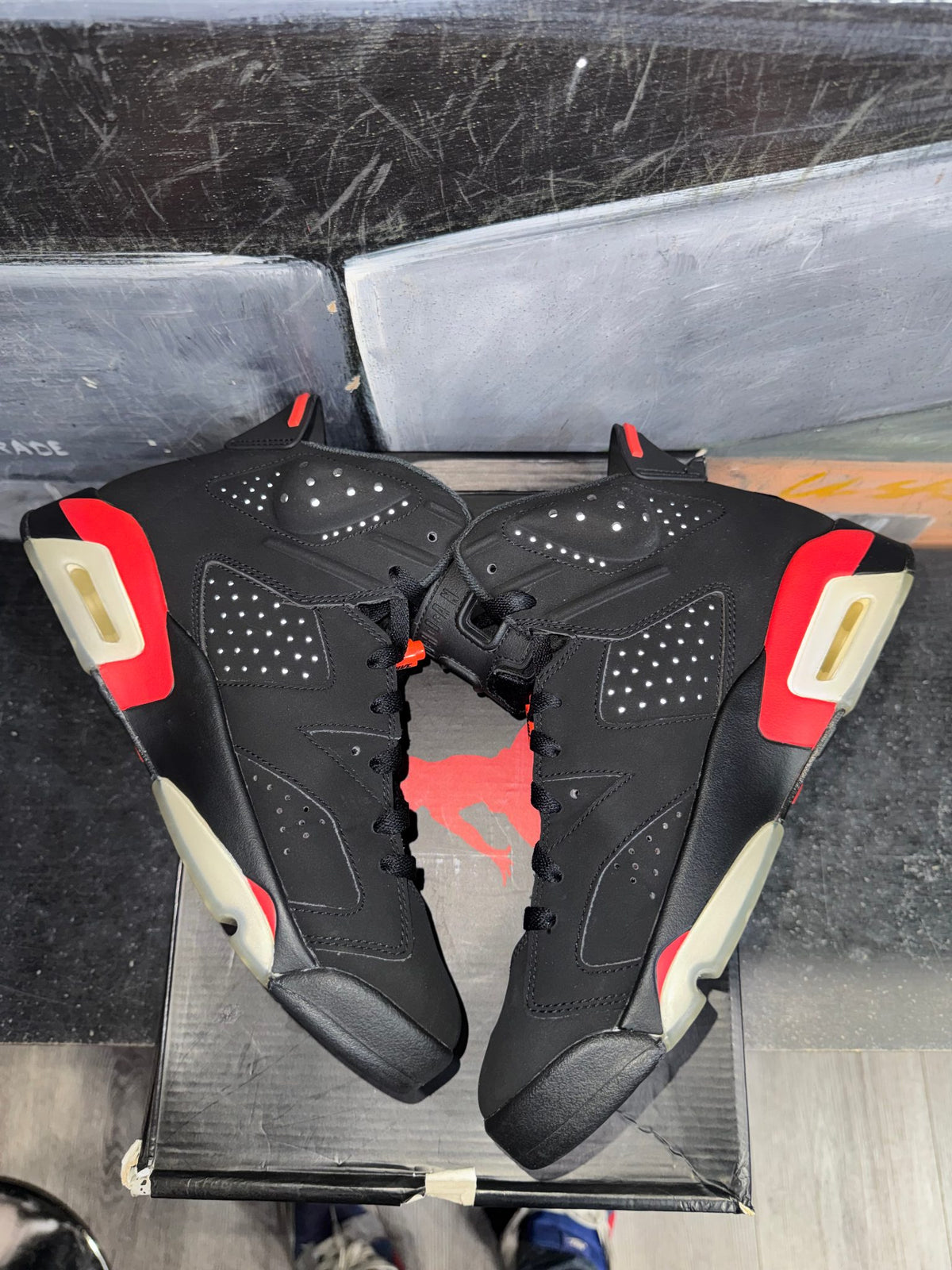 Jordan 6 Retro Black Infrared (2019)